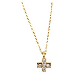 18K 750 Yellow Gold Natural Diamond Cross Pendant Necklace with Chain