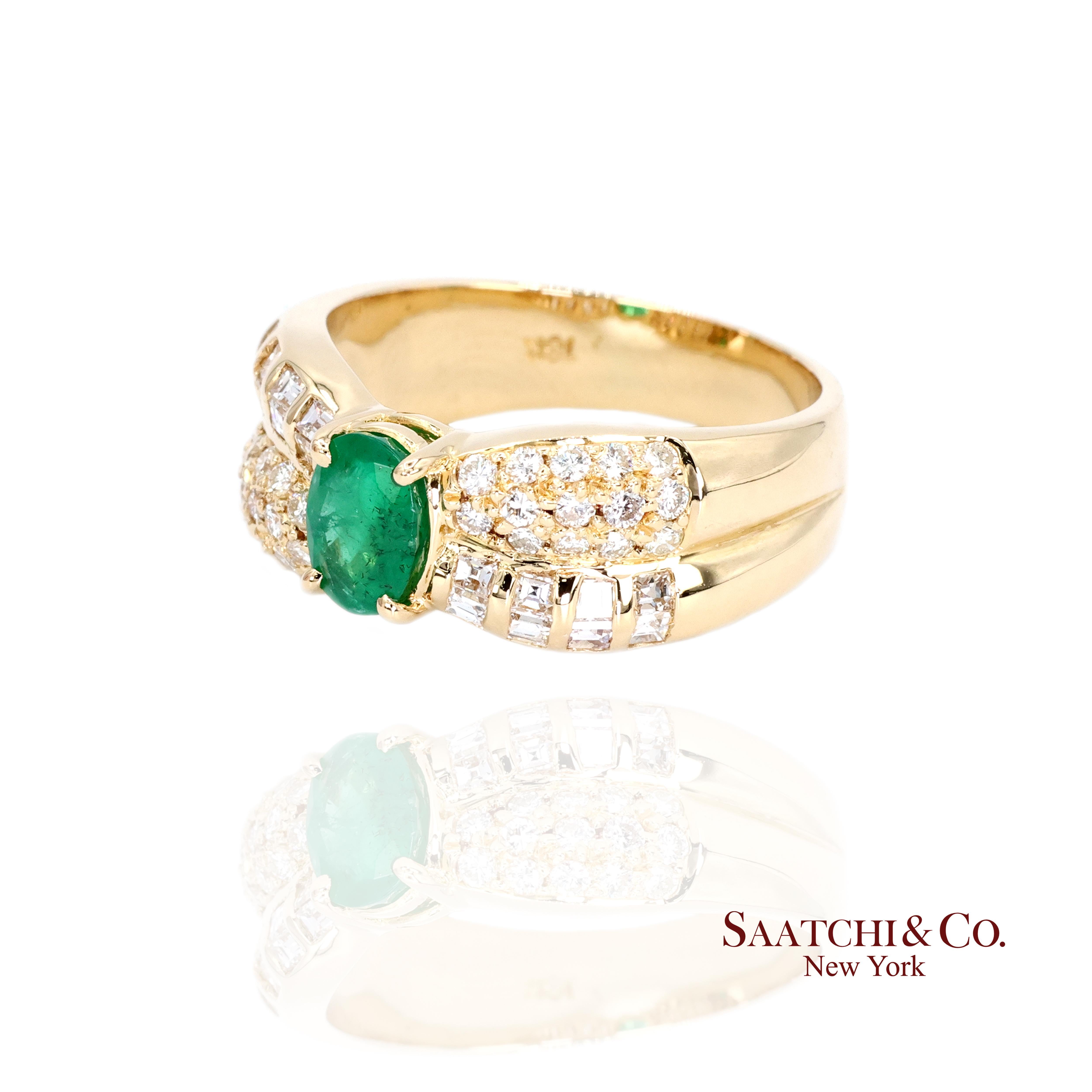 Bague en or 18k avec émeraudes et diamants

Type de métal : Or jaune 18k
Poids total de l'article : 6,5 grammes
Taille de la bague : 6.25 (redimensionnable)
Dimensions : Longueur : 21,0 mm X Largeur : 9,0 mm X Hauteur : 5,0 mm : Longueur : 21,0 mm X