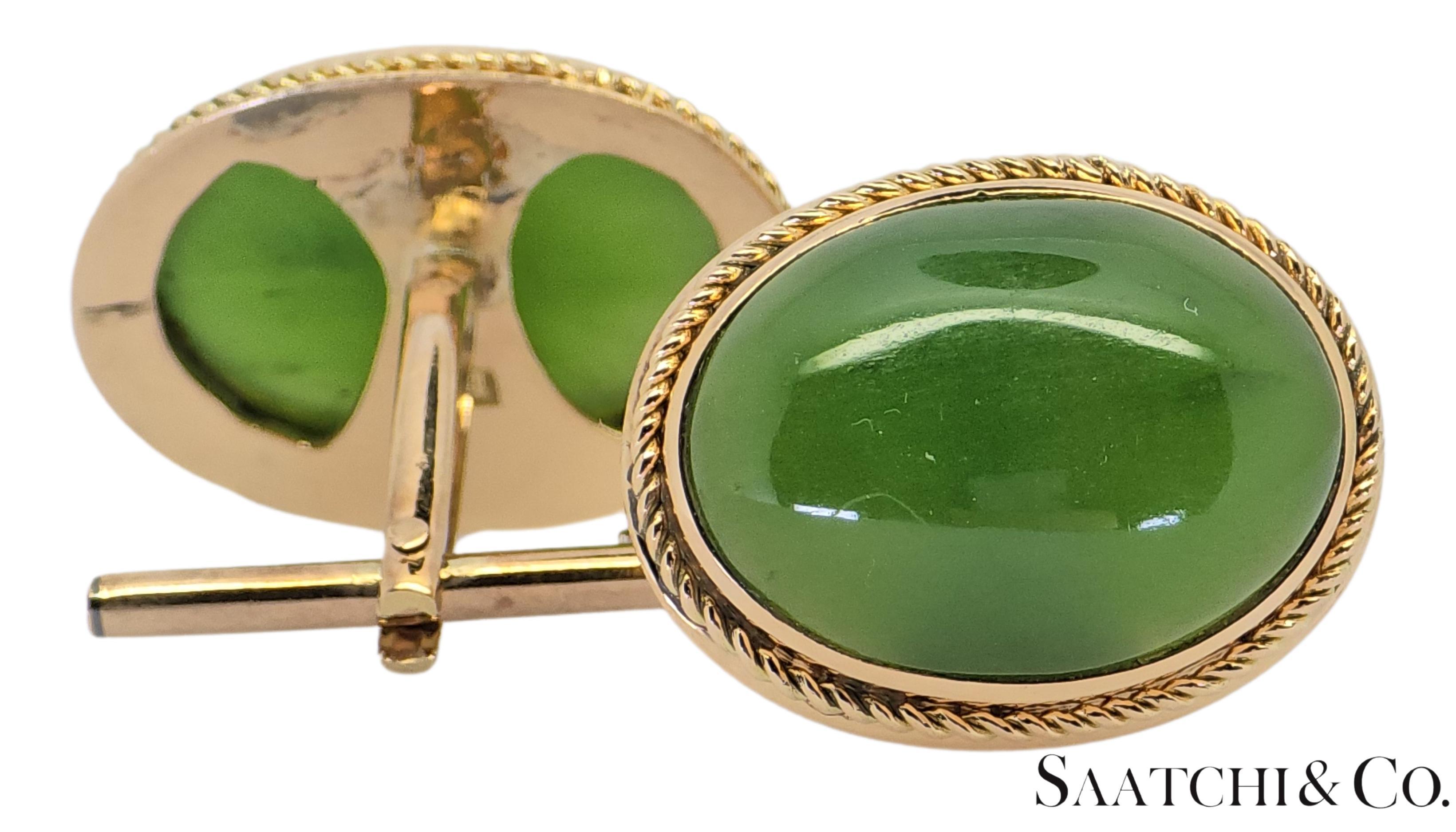 Contemporain Or jaune 18K 750 - Jade vert naturel taillé en cabochon : boutons de manchette en vente