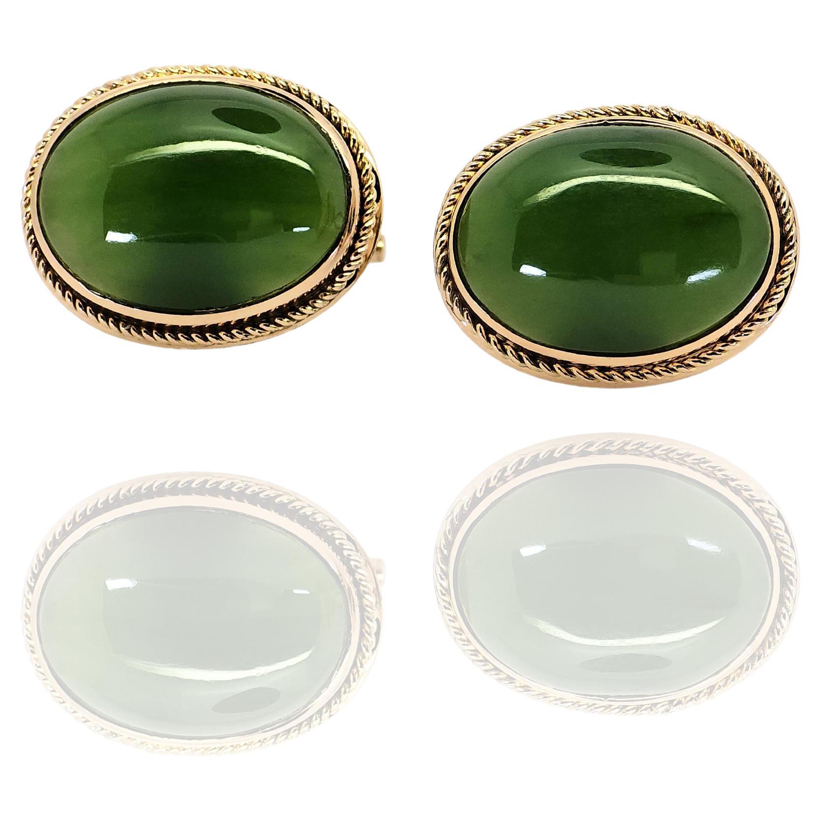 Or jaune 18K 750 - Jade vert naturel taillé en cabochon : boutons de manchette en vente
