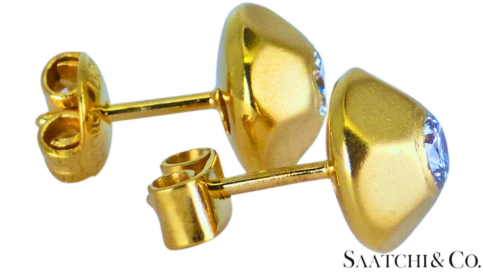 Oro giallo 18K 750 - Diamante tondo naturale VVS-VS: Orecchini da donna In condizioni ottime in vendita a New York, NY