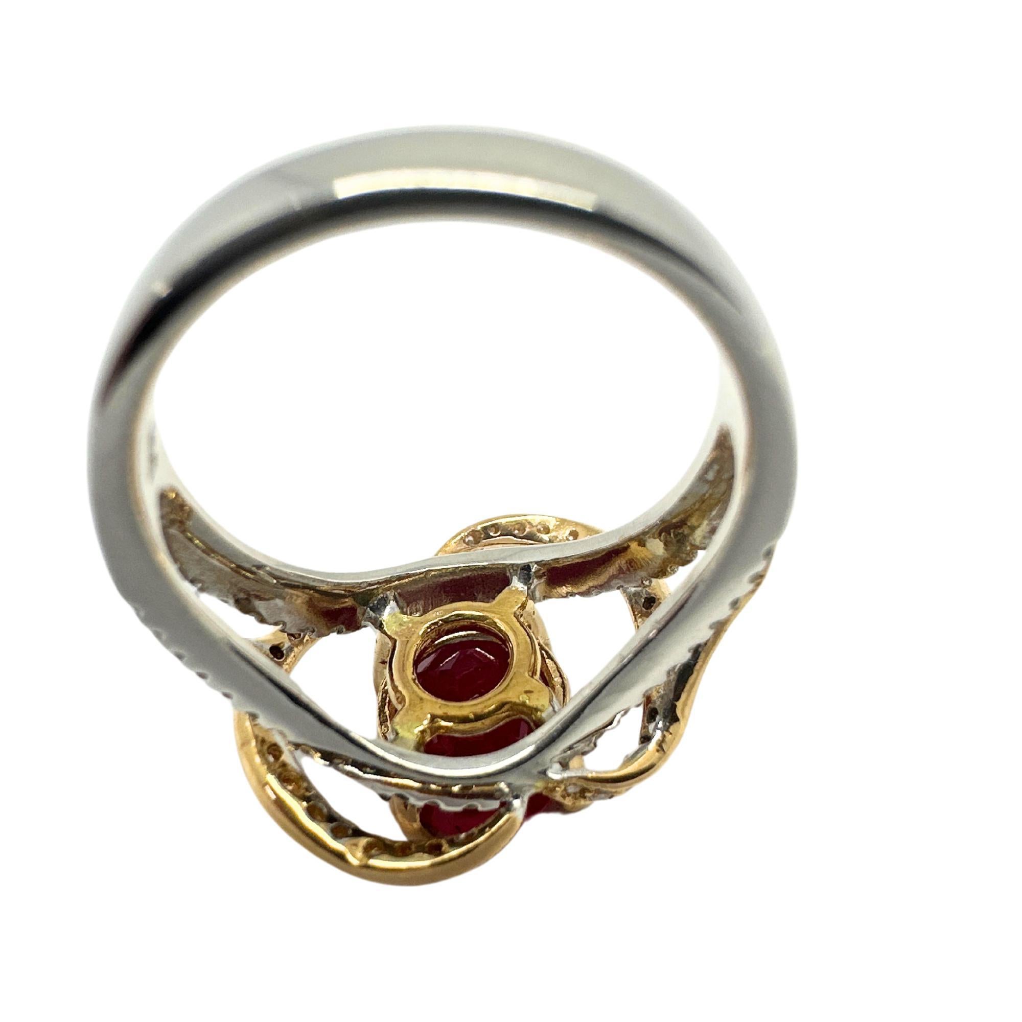 18K African Ruby and Diamond Ring In Good Condition For Sale In New York, NY