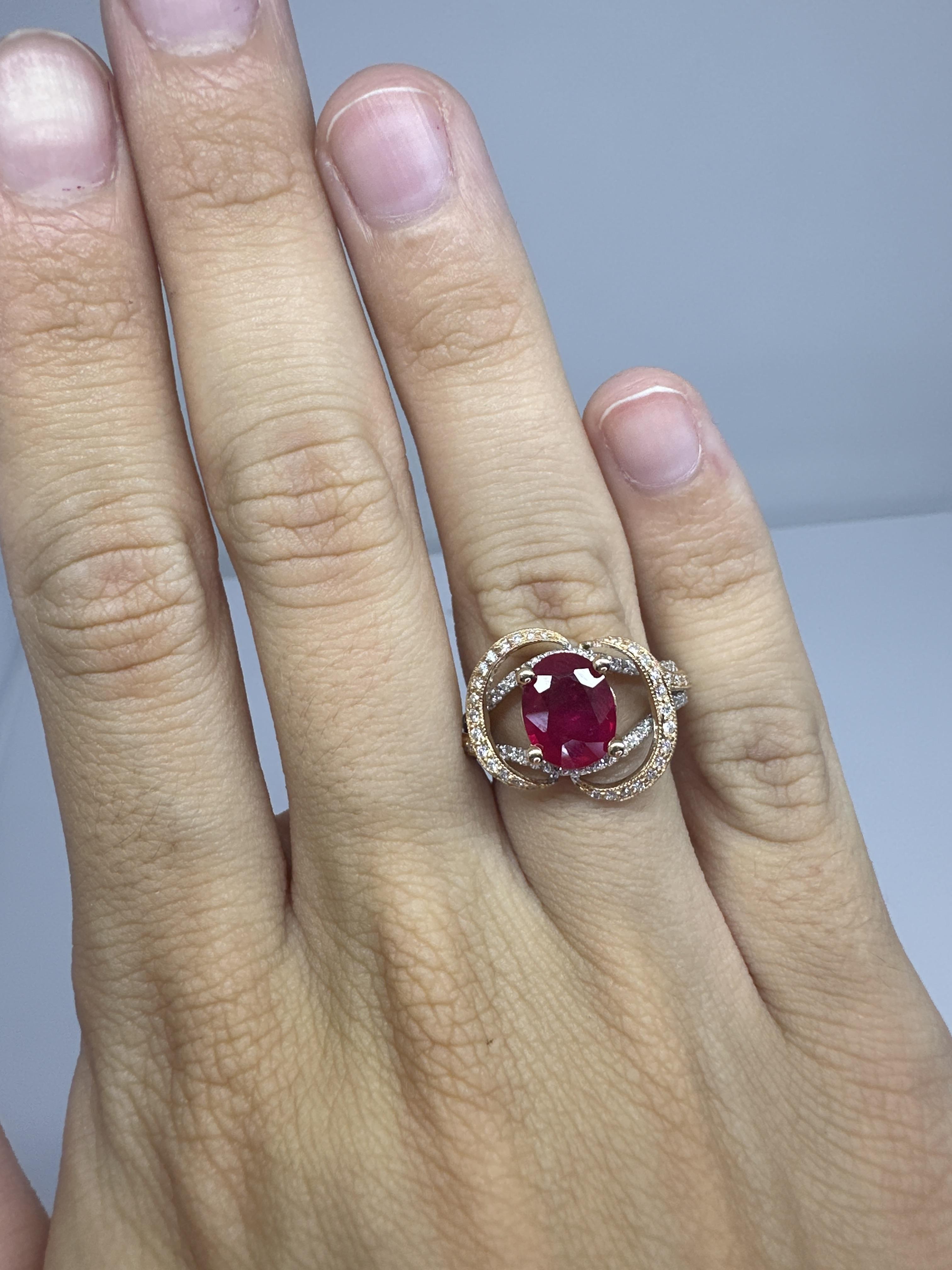 18K African Ruby and Diamond Ring For Sale 1