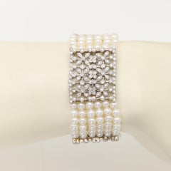 18k Akoya Pearl Bracelet White Gold and natural Diamonds