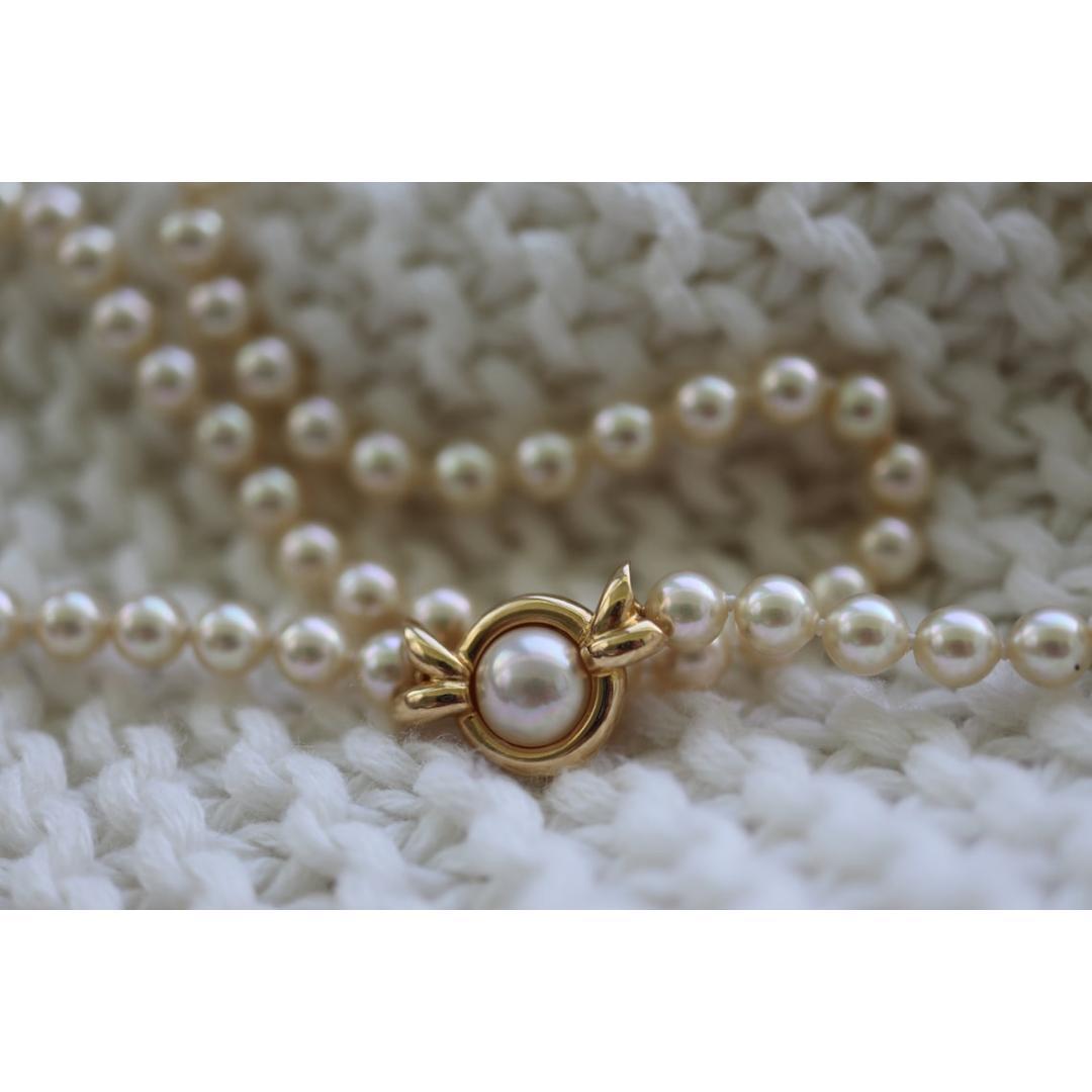 18k Akoya Pearl Necklace. High Quality Designer 18in length 5.5mm AKOYA pearls For Sale 2