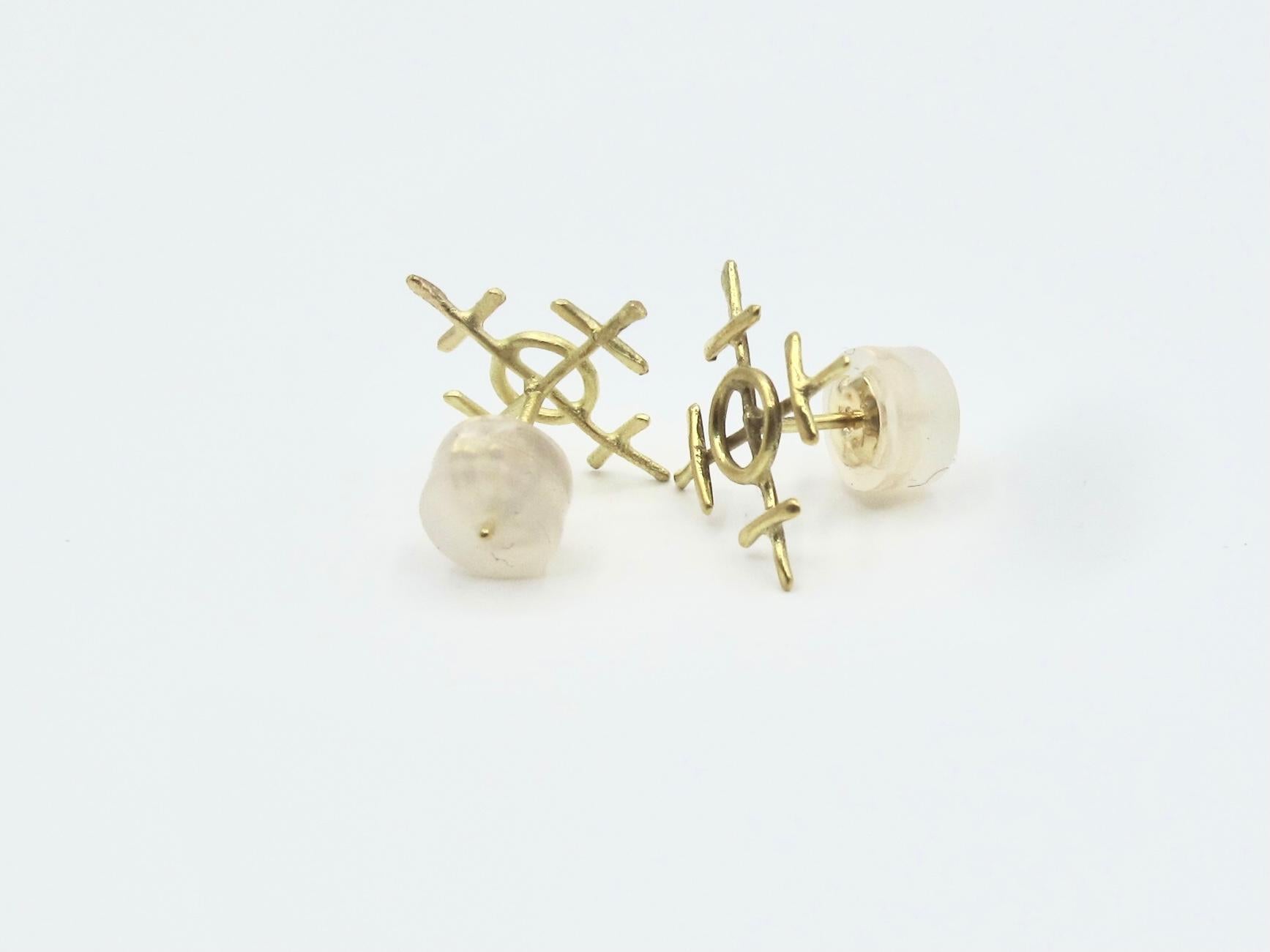 Boucles d'oreilles Anneaux en or 18 carats avec alchimique Unisexe en vente