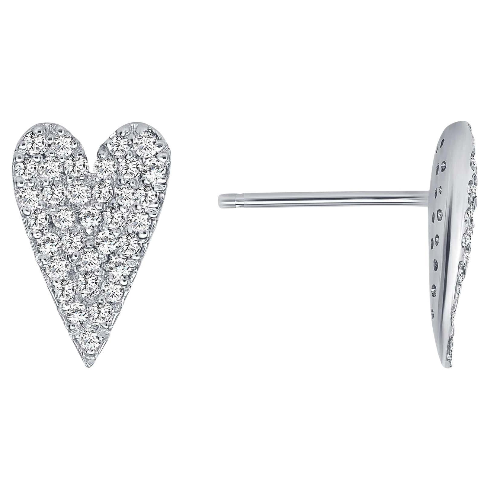 Moderno Orecchini con diamanti rotondi incastonati a forma di cuore in vendita