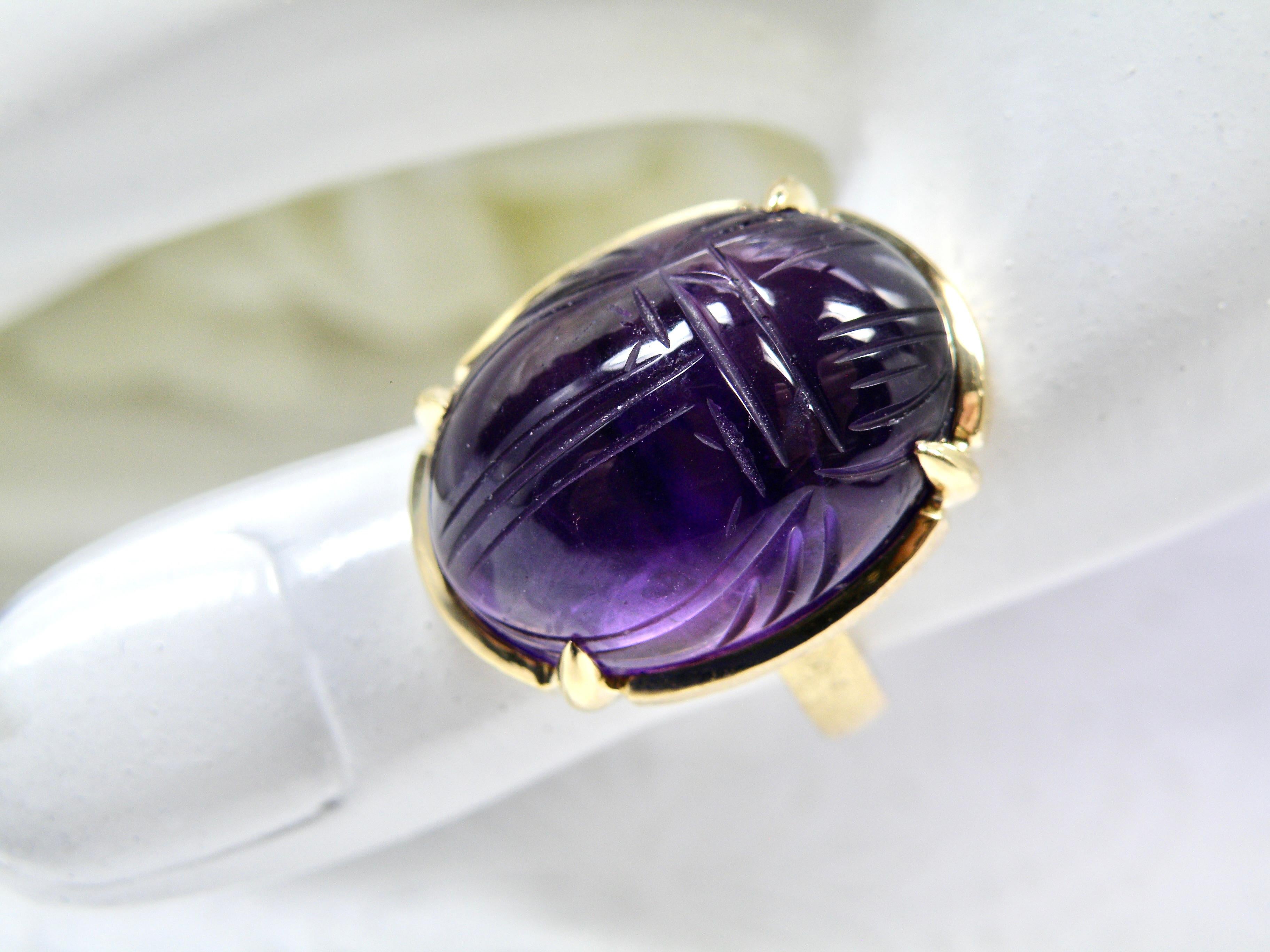 Women's or Men's 18k amethyst scarab ring For Sale