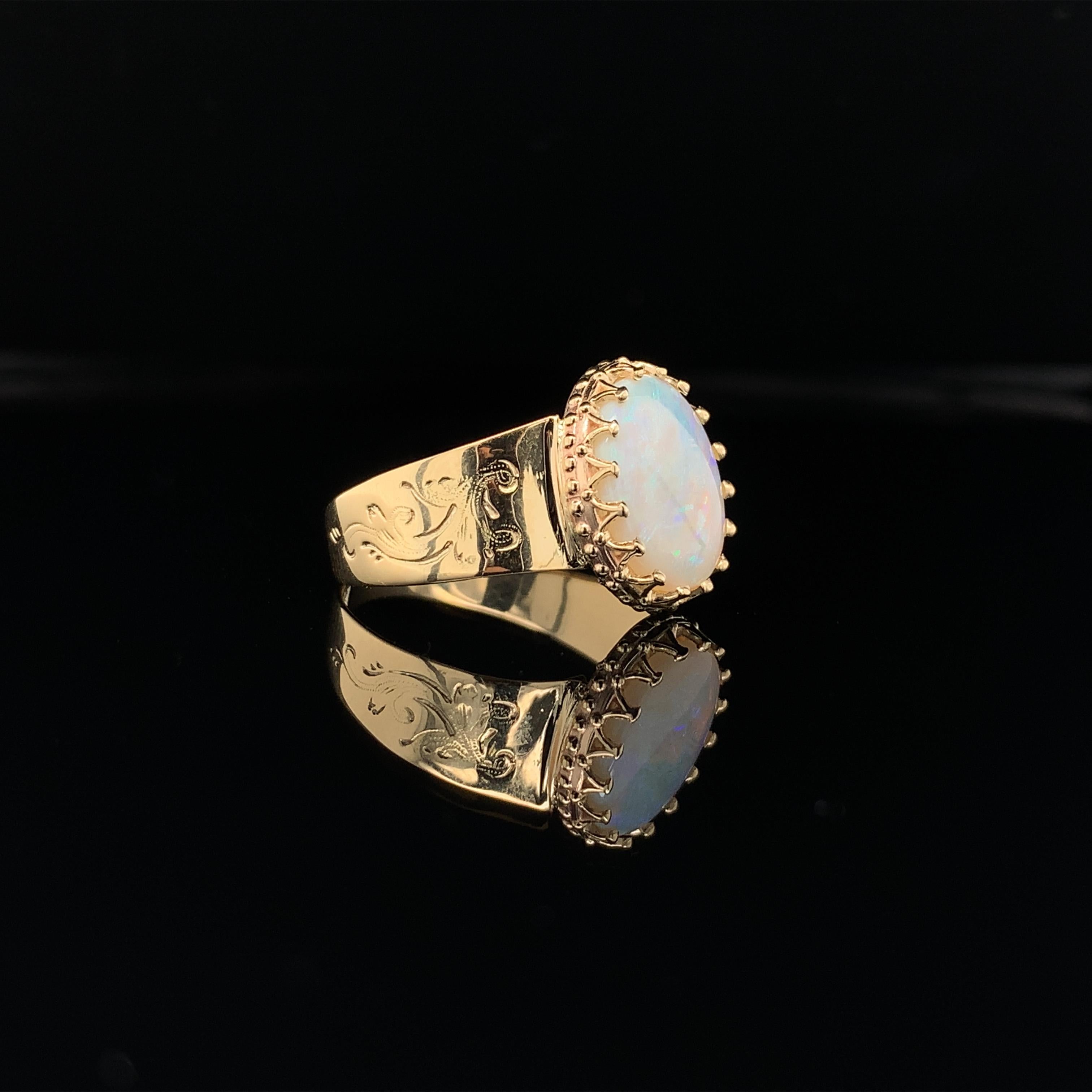 18K and 14K Yellow Gold 1.74 carat Australian Opal Ring In Good Condition For Sale In Big Bend, WI