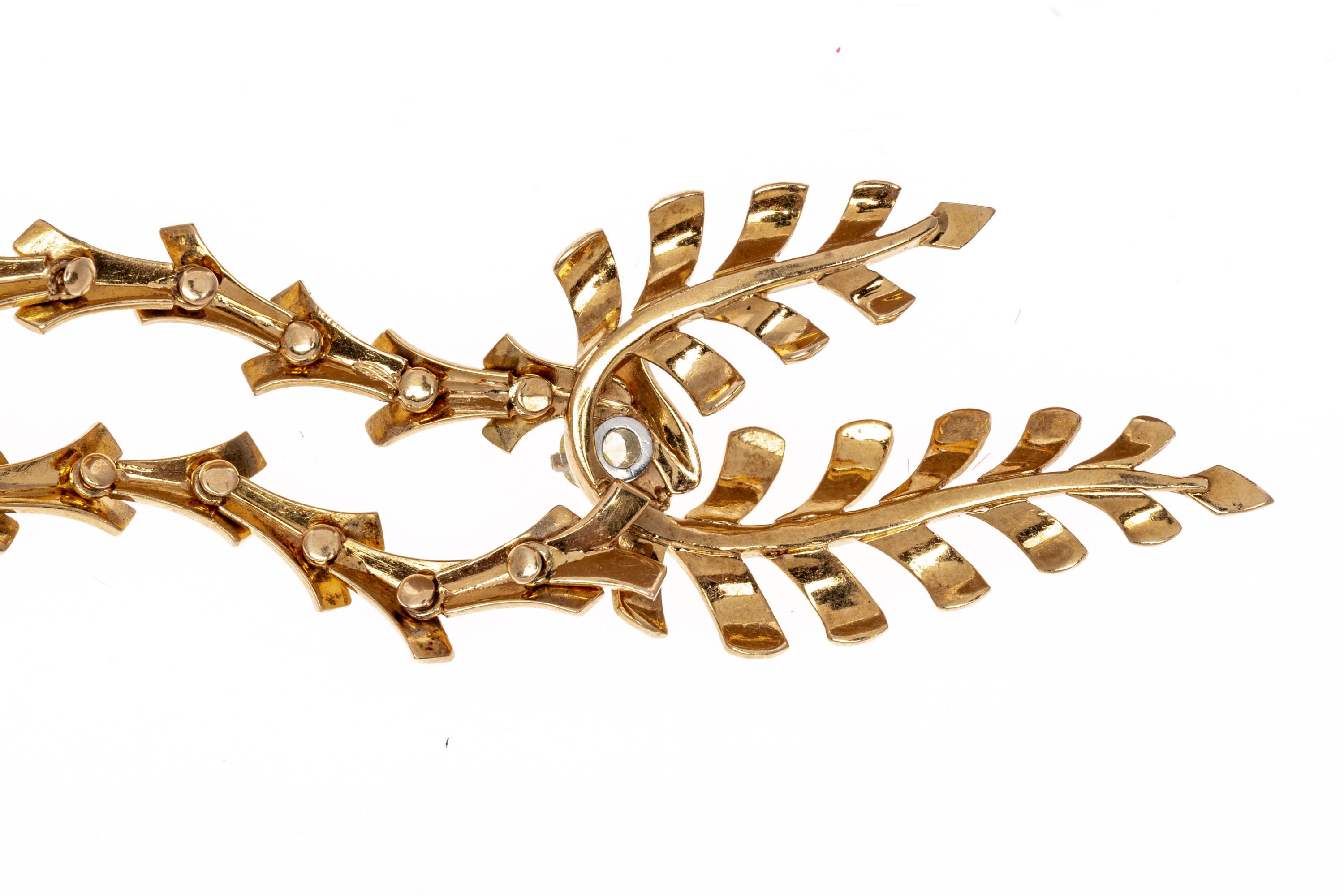18K And Diamond Articulated Drop Leaf Earrings In Good Condition For Sale In Fairfield, CT