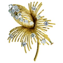 18K and Diamond Brooch, French, c. 1960