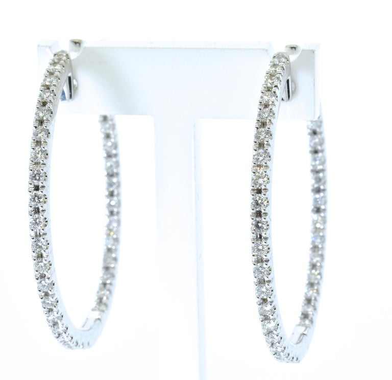 Brilliant Cut 18 Karat and Diamond Fine Hoops Style Earrings, Contemporary For Sale