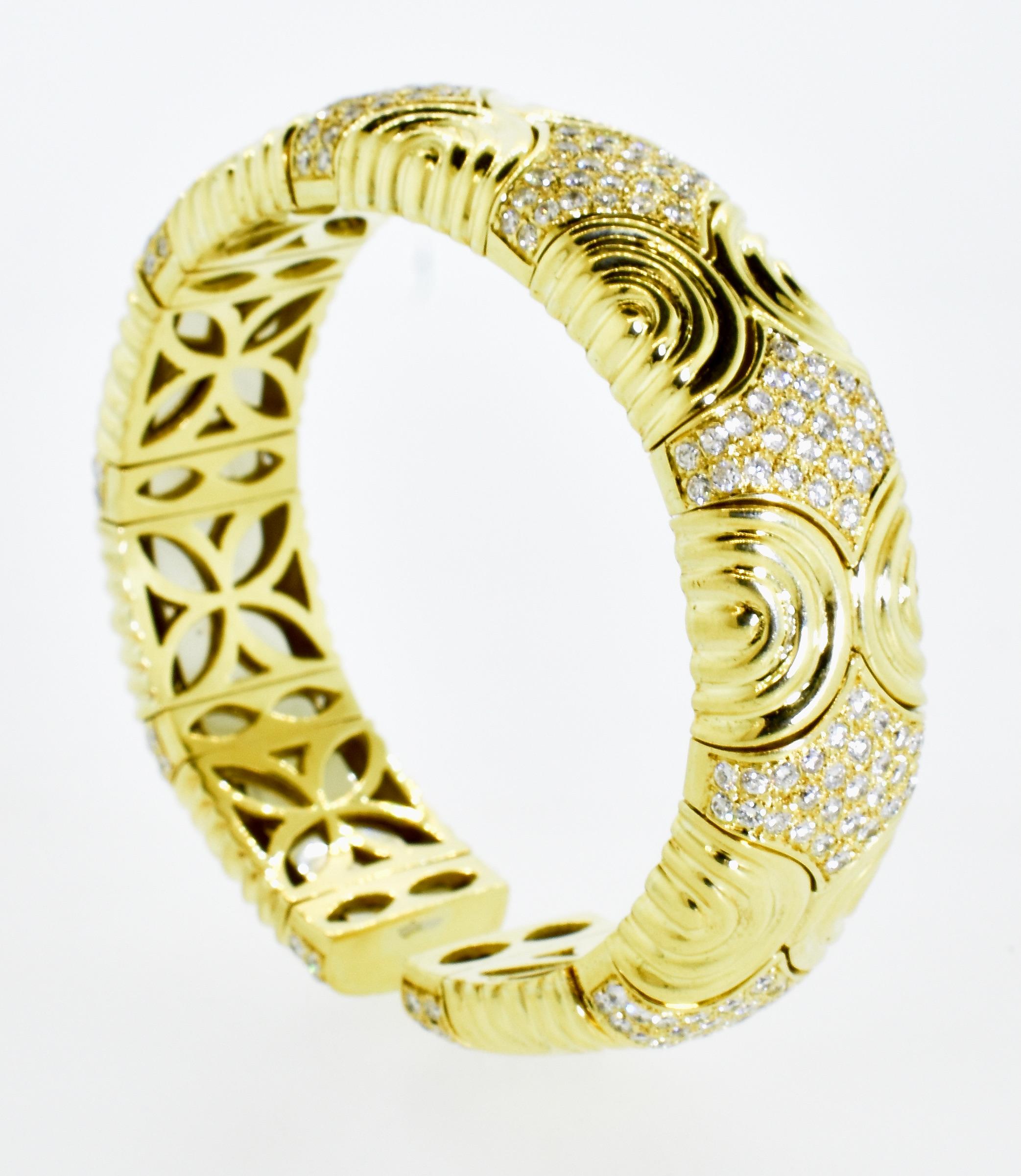 18K and Diamond Vintage Cuff Bracelet 4