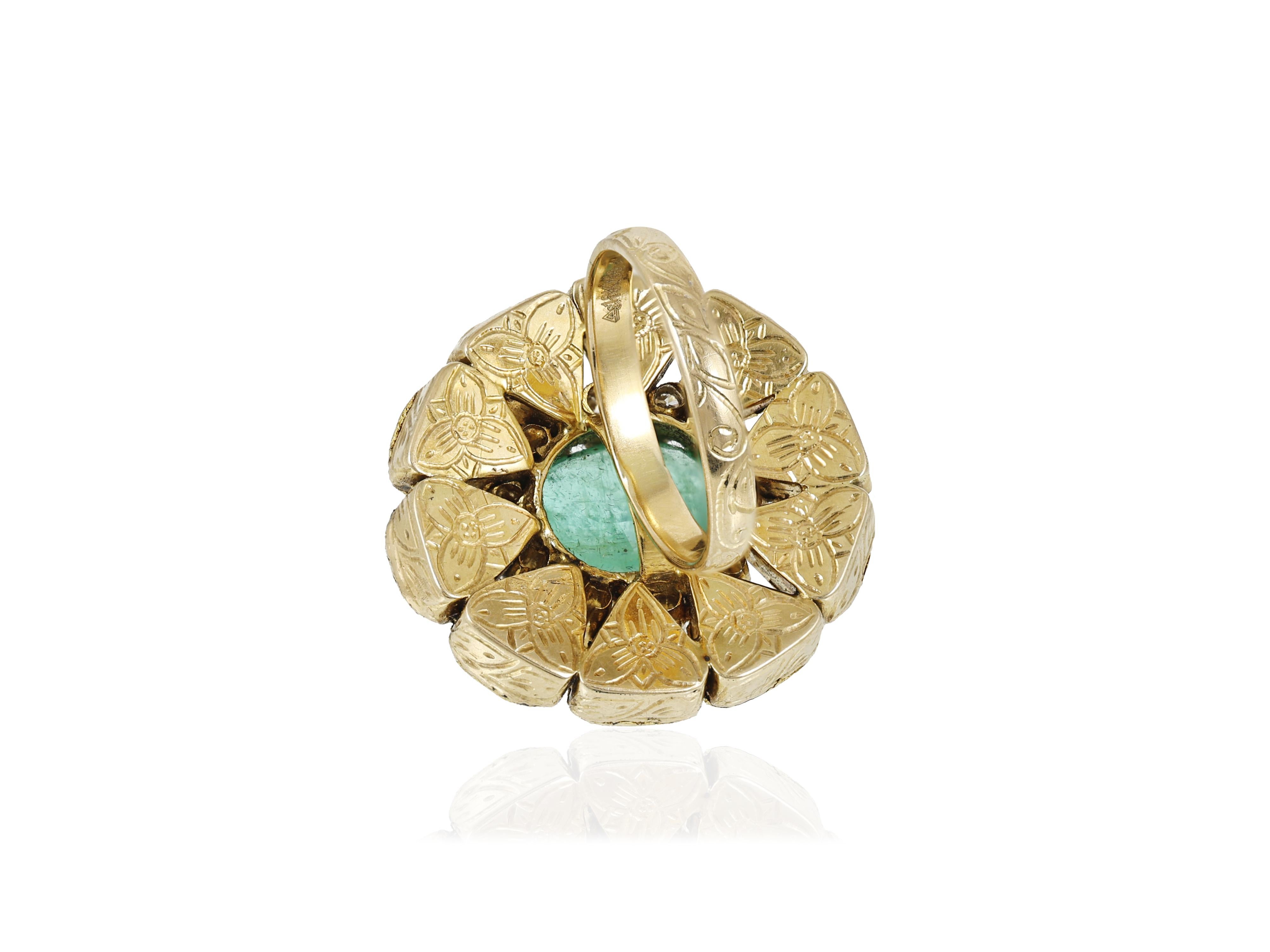18K antique Emerald diamond polki indian ring For Sale 2