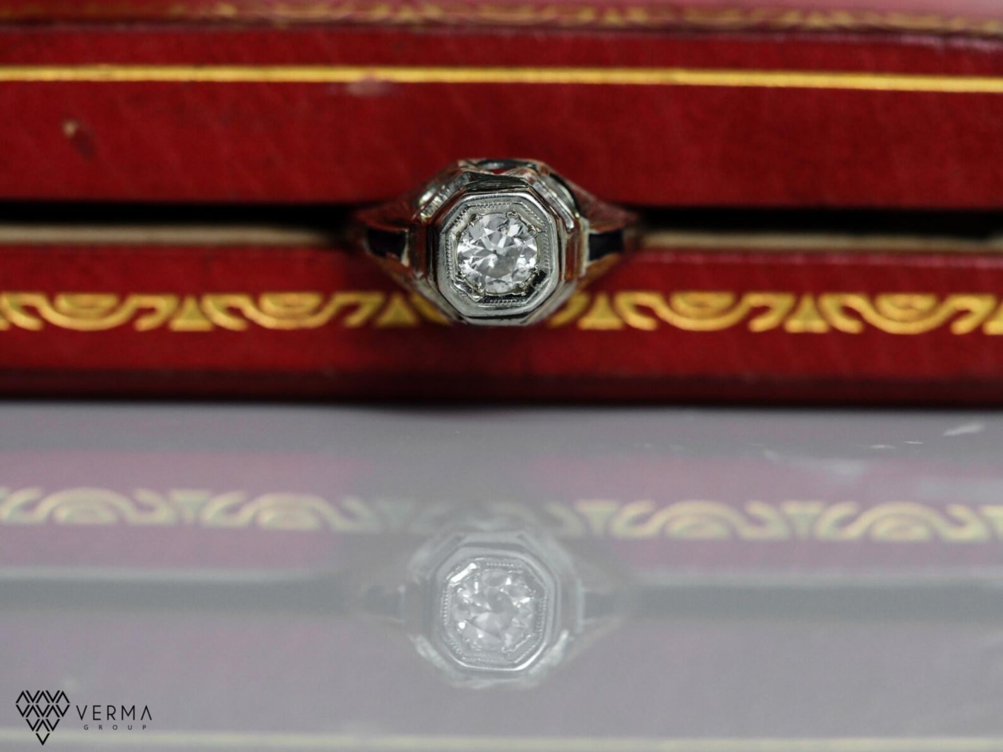 Ring Details:
Metal Type: 18K White Gold
Weight: 2.1 dwt
Diamond Weight: .50ct (Center Stone)
Diamond Color: J
Diamond Clarity: VS1
Ring Size: 7.5

Finger to Top of Stone Measurement: 4.82mm