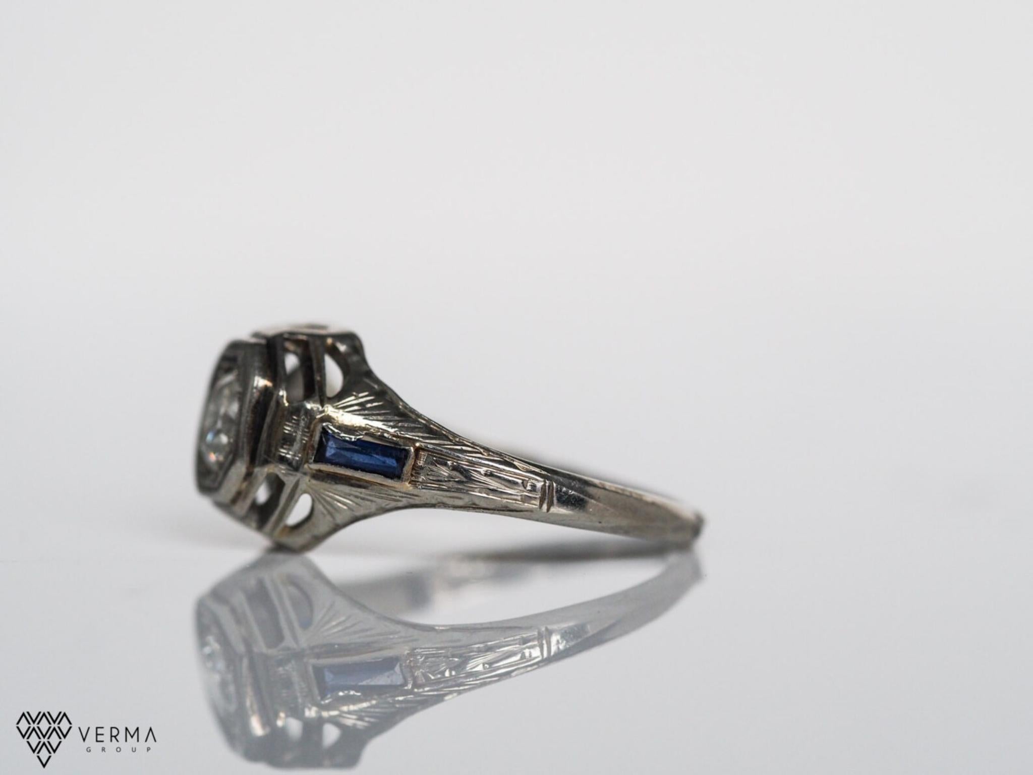 18K Antique Engagement Ring w/ Sapphire & Diamond VEG#34 In Good Condition For Sale In Hicksville, NY