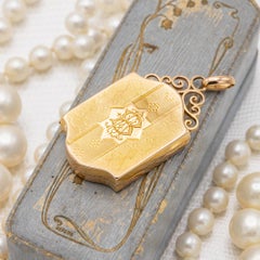 18k Antique gold locket - French solid gold - Napoleon III pendant - Victorian