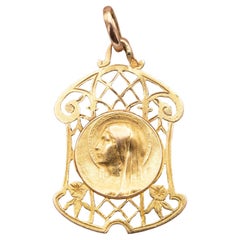 18K Antique pendant - Catholic charm, solid gold religious Blessed Mother Mary