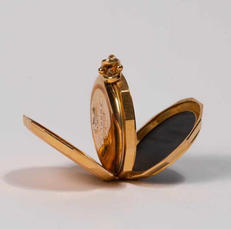 18K Antique Victorian Onyx Mourning Locket, Remontoir Watch Gold Bird Locket For Sale 4