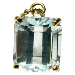 18k Aquamarin-Anhänger, 25 Karat, 18k Korbfassung