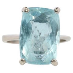 18k Aquamarine Solitaire ring. Huge Light Aquamarine 8.5ct Emerald cut gem.
