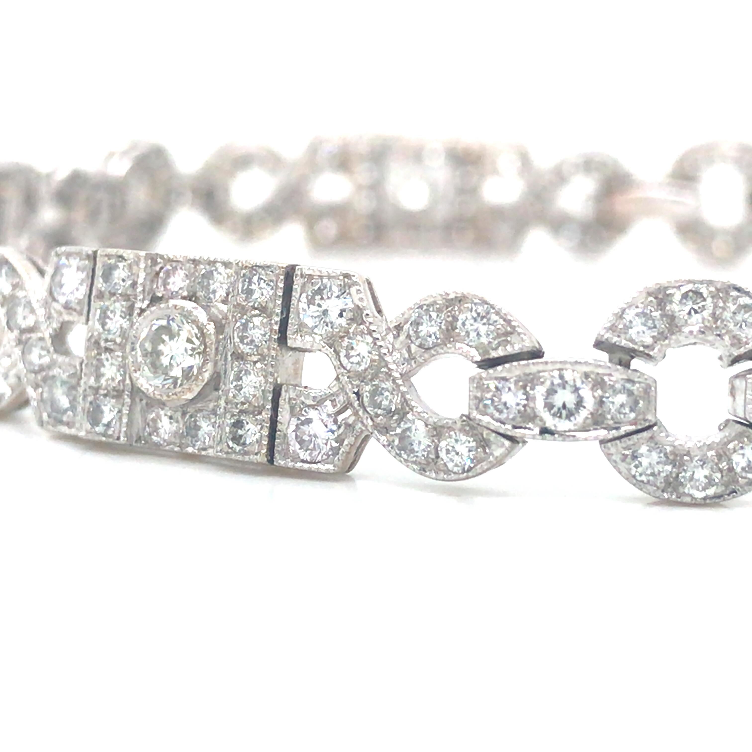 18K Art Deco Diamond Pave Geometric Bracelet White Gold In Good Condition For Sale In Boca Raton, FL