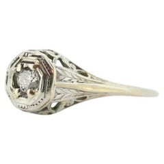 18k Art Deco Diamond ring. 18k White Gold Filigree Ring. Engraved Flower Blossom