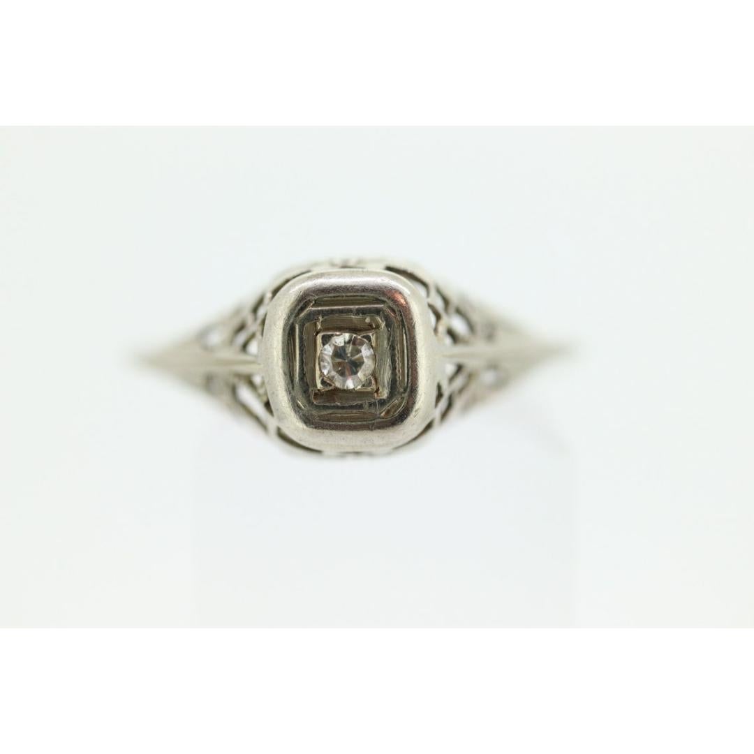 18 Karat Art Deco Diamantring. 18 Karat Weißgold Filigraner Ring im Angebot 5