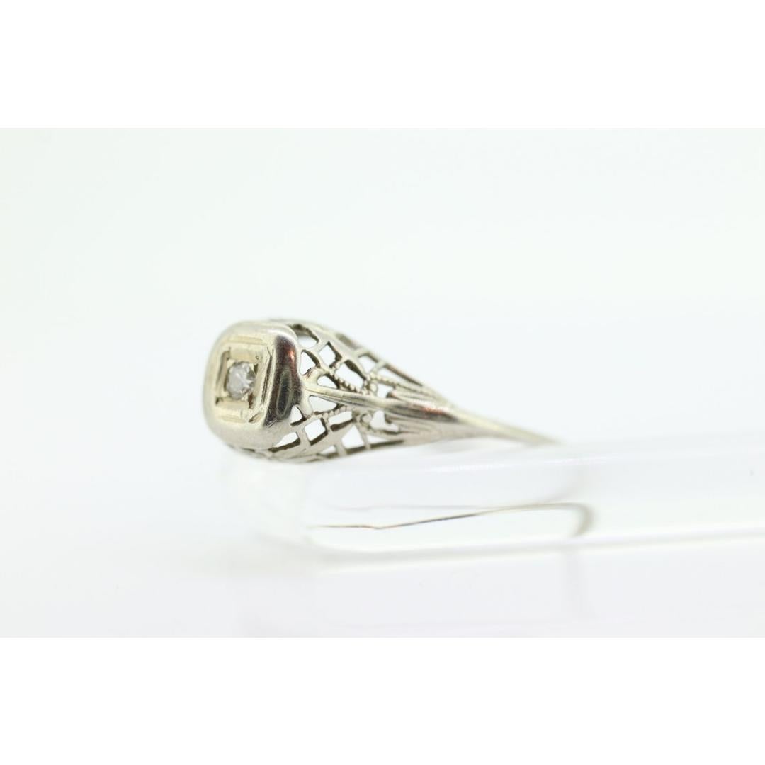 18 Karat Art Deco Diamantring. 18 Karat Weißgold Filigraner Ring im Angebot 3