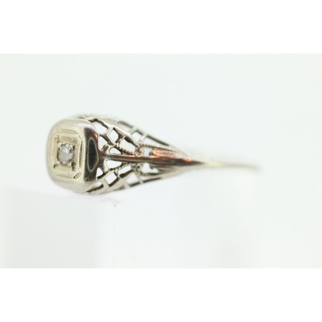 18 Karat Art Deco Diamantring. 18 Karat Weißgold Filigraner Ring im Angebot 4