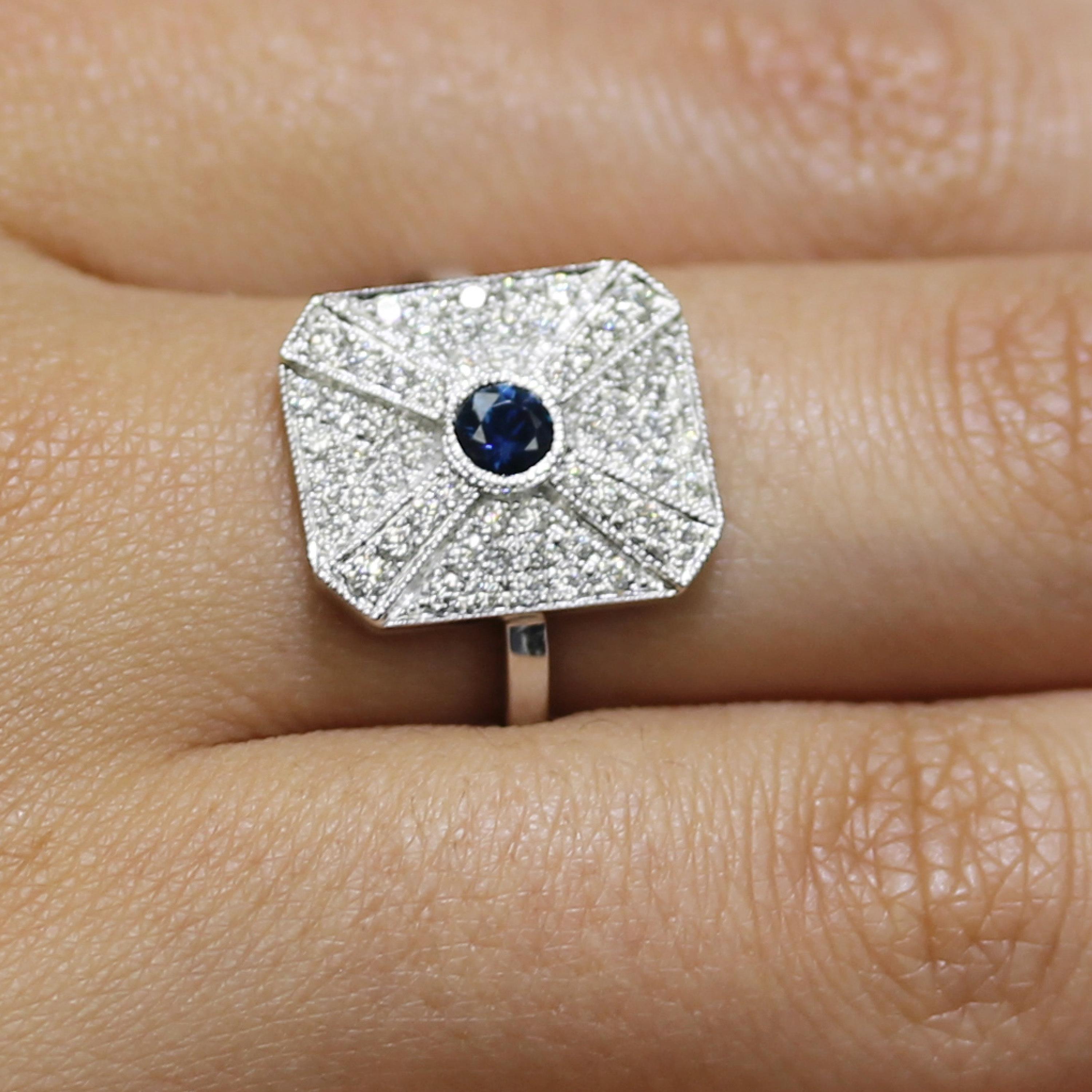 Round Cut 18K Art Deco Style White Gold Round Blue Ceylon Sapphire & Diamond Cocktail Ring For Sale
