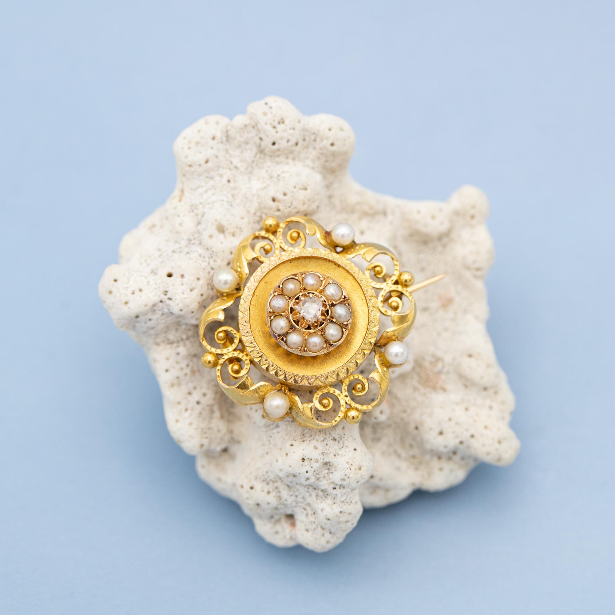18k Art Nouveau brooch - Late Victorian jewelry - Floral Napoleon III pin In Good Condition In Antwerp, BE