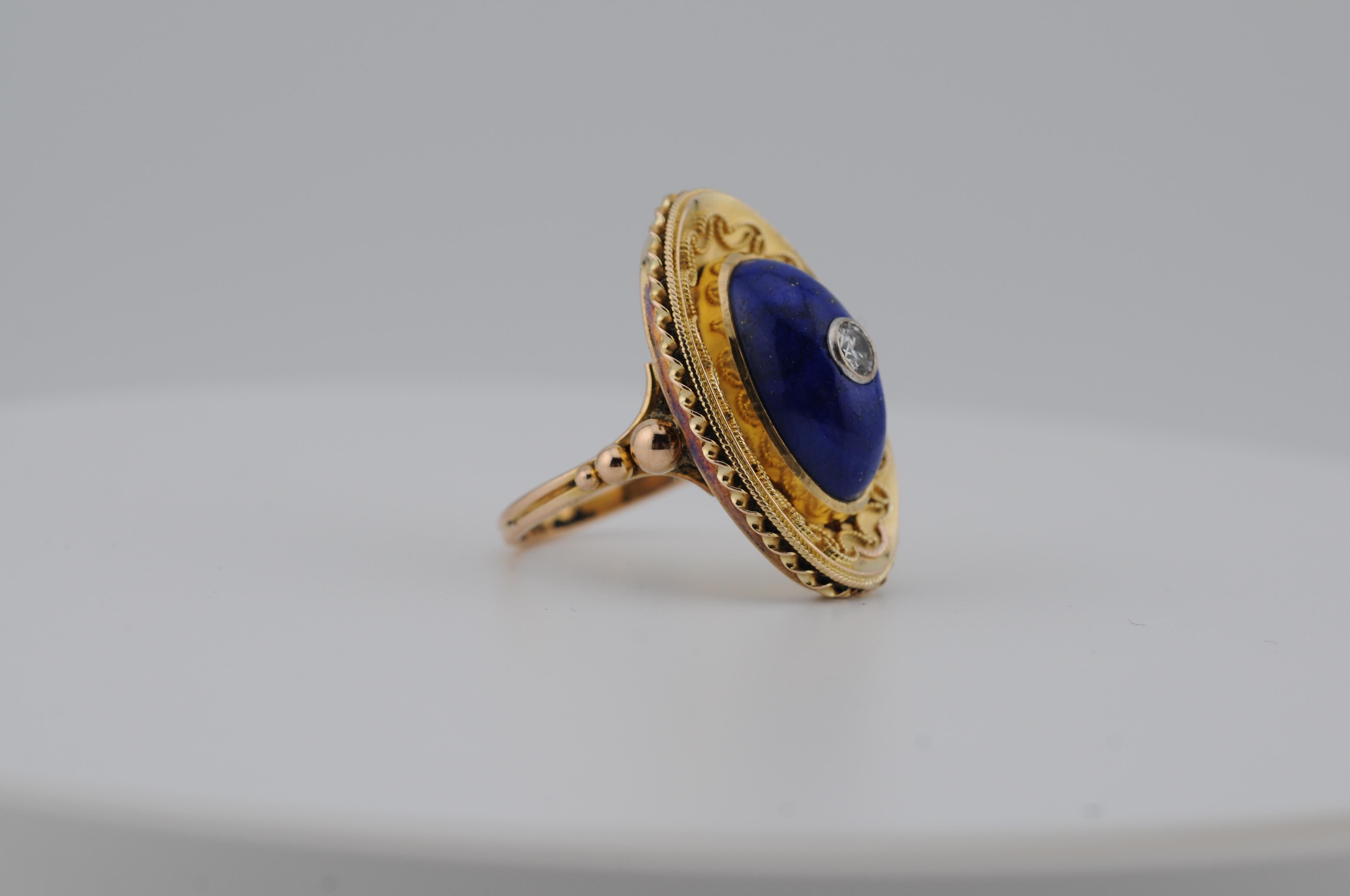 Women's or Men's 18K Art Nouveau Ring with Lapis Lazuli Cabochon and Old-Cut Diamond For Sale