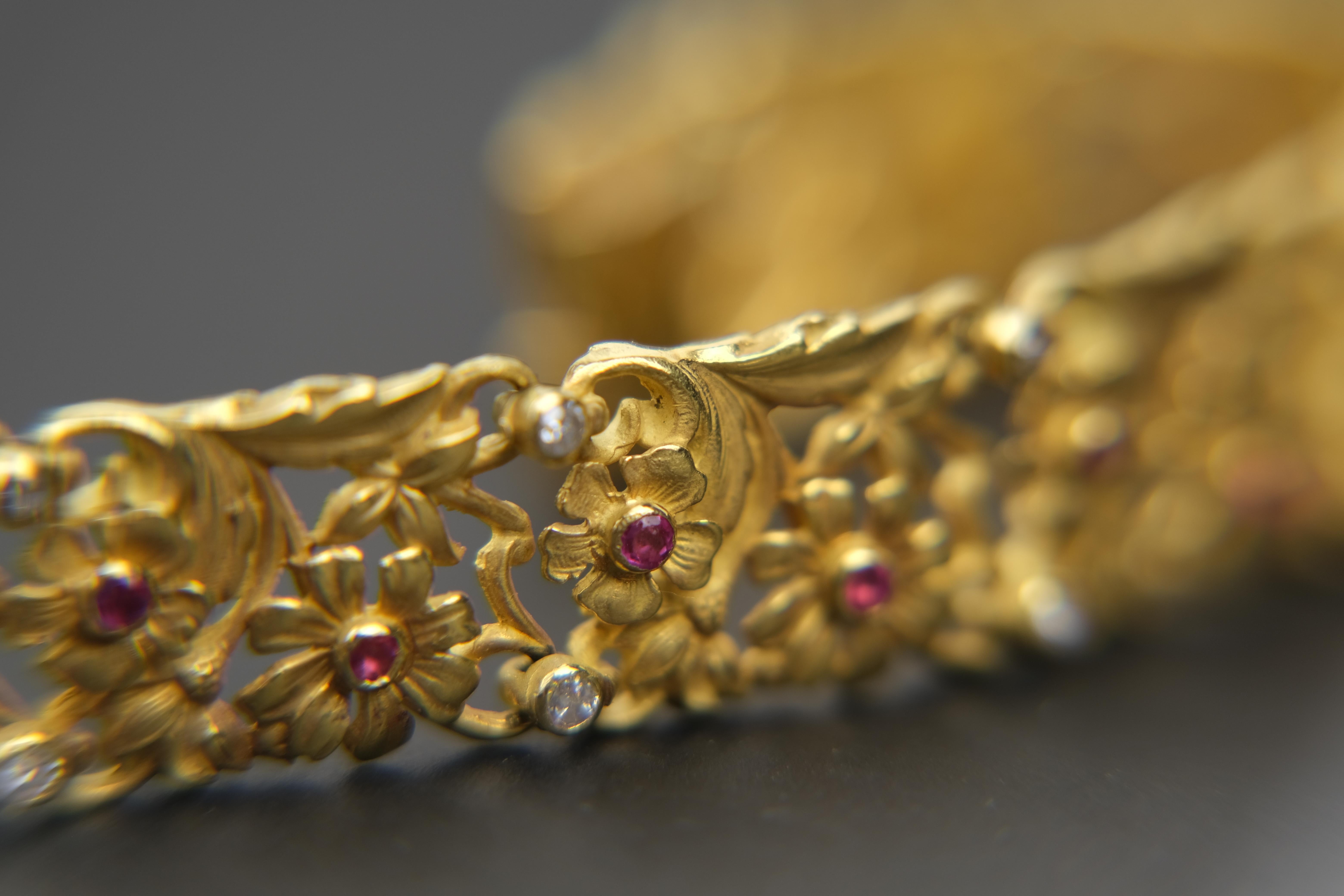 18 Karat Art Nouveau Style Ruby and Diamond Panel Bracelet In Good Condition In Bradford, Ontario