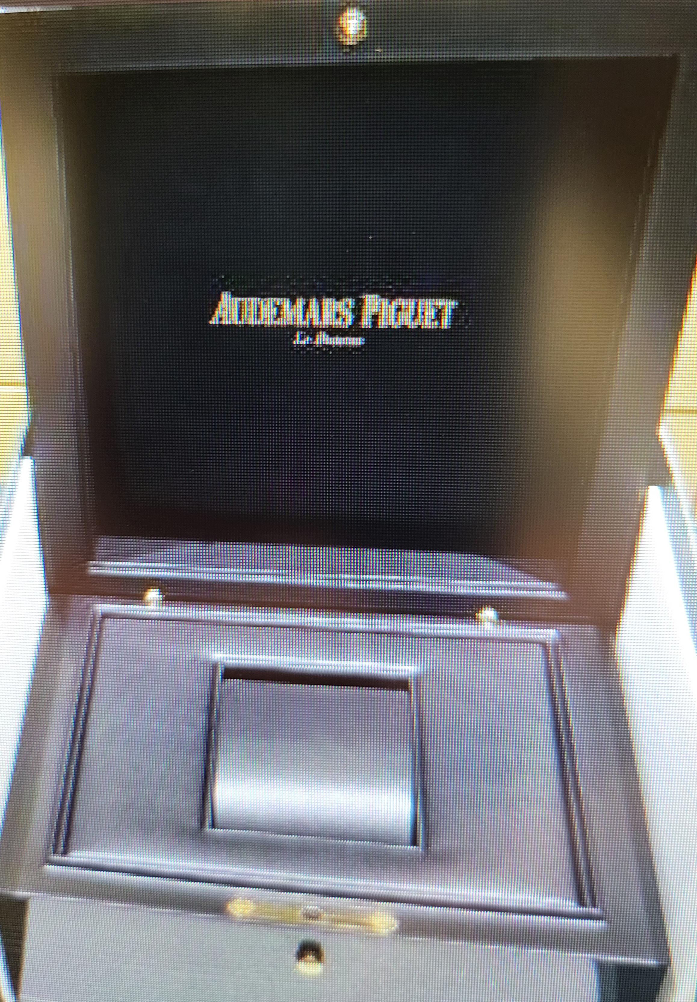 18k Audemars Piguet Royal Oak Full Factory Diamonds Wrist Watch  For Sale 4