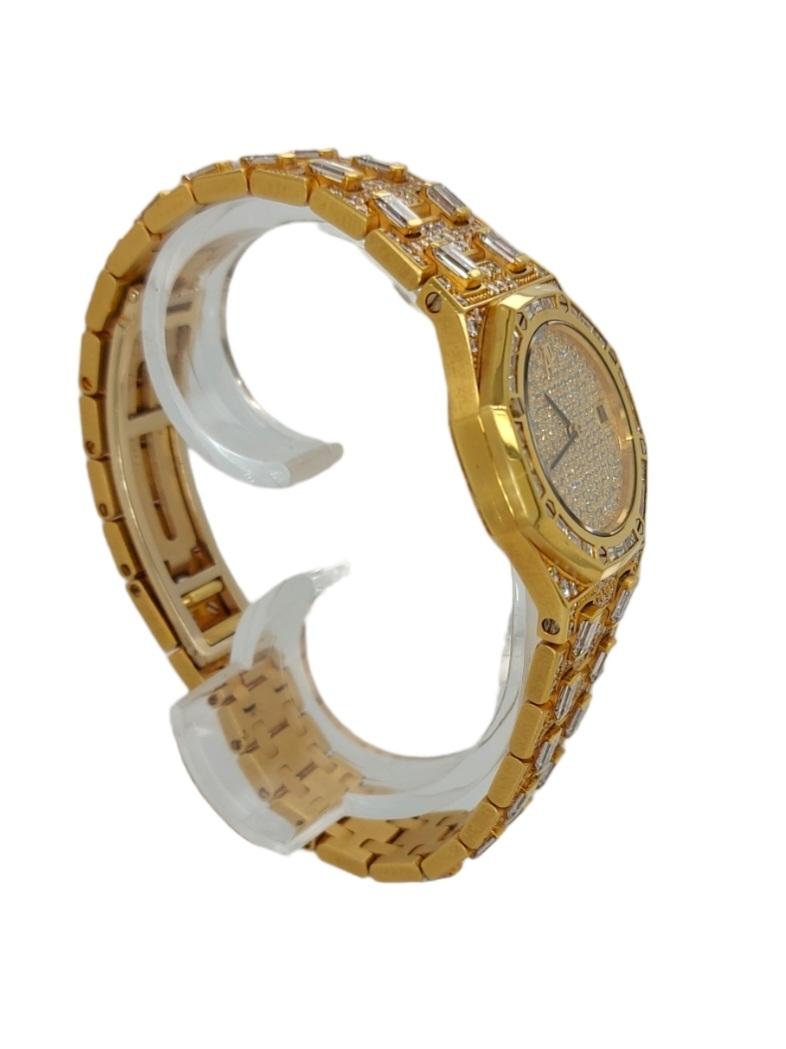 18k Audemars Piguet Royal Oak Full Factory Diamonds Wrist Watch  In Excellent Condition For Sale In Antwerp, BE