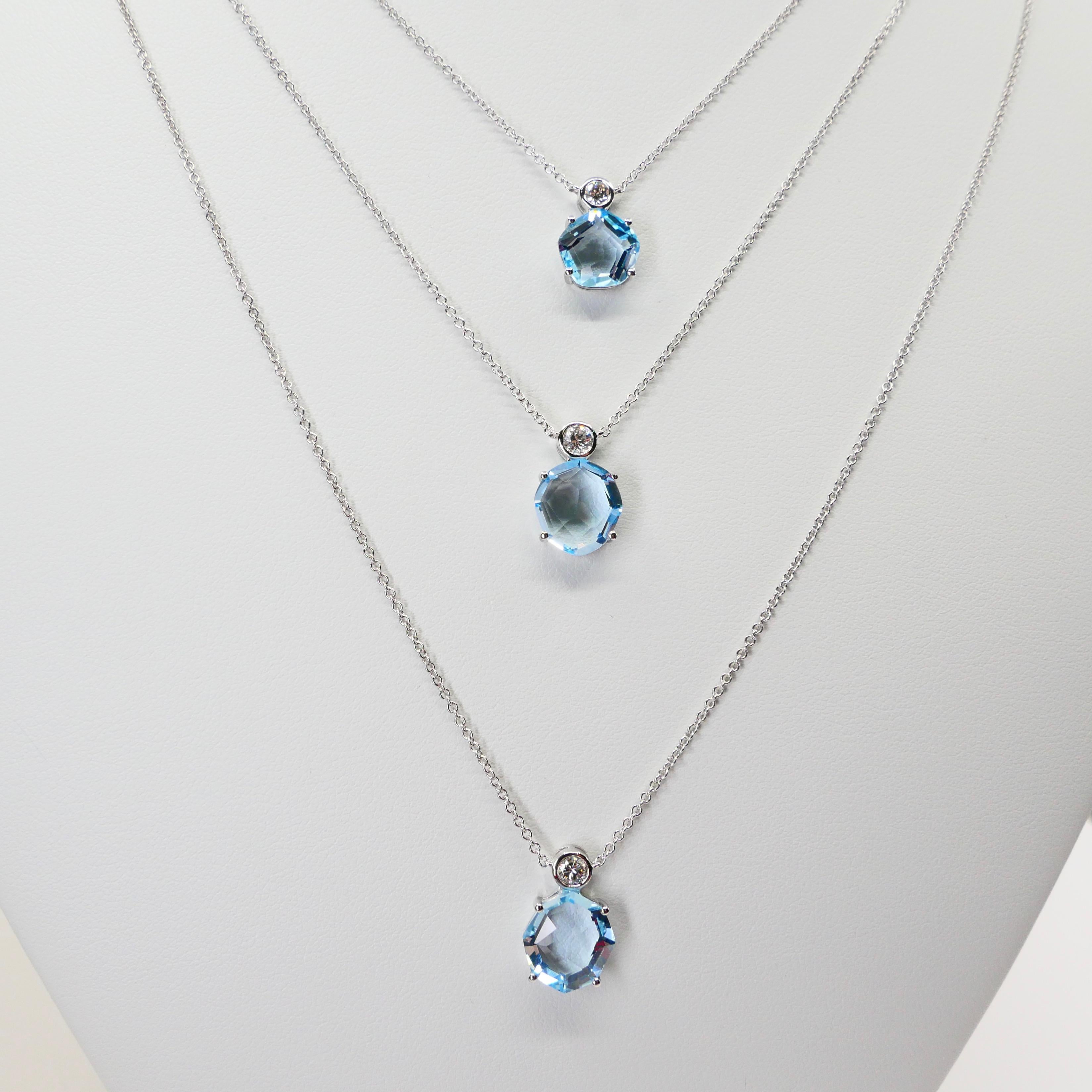 Collier goutte en or 18 carats, topaze bleue pâle et diamants superposés, bleu poudre Pour femmes en vente