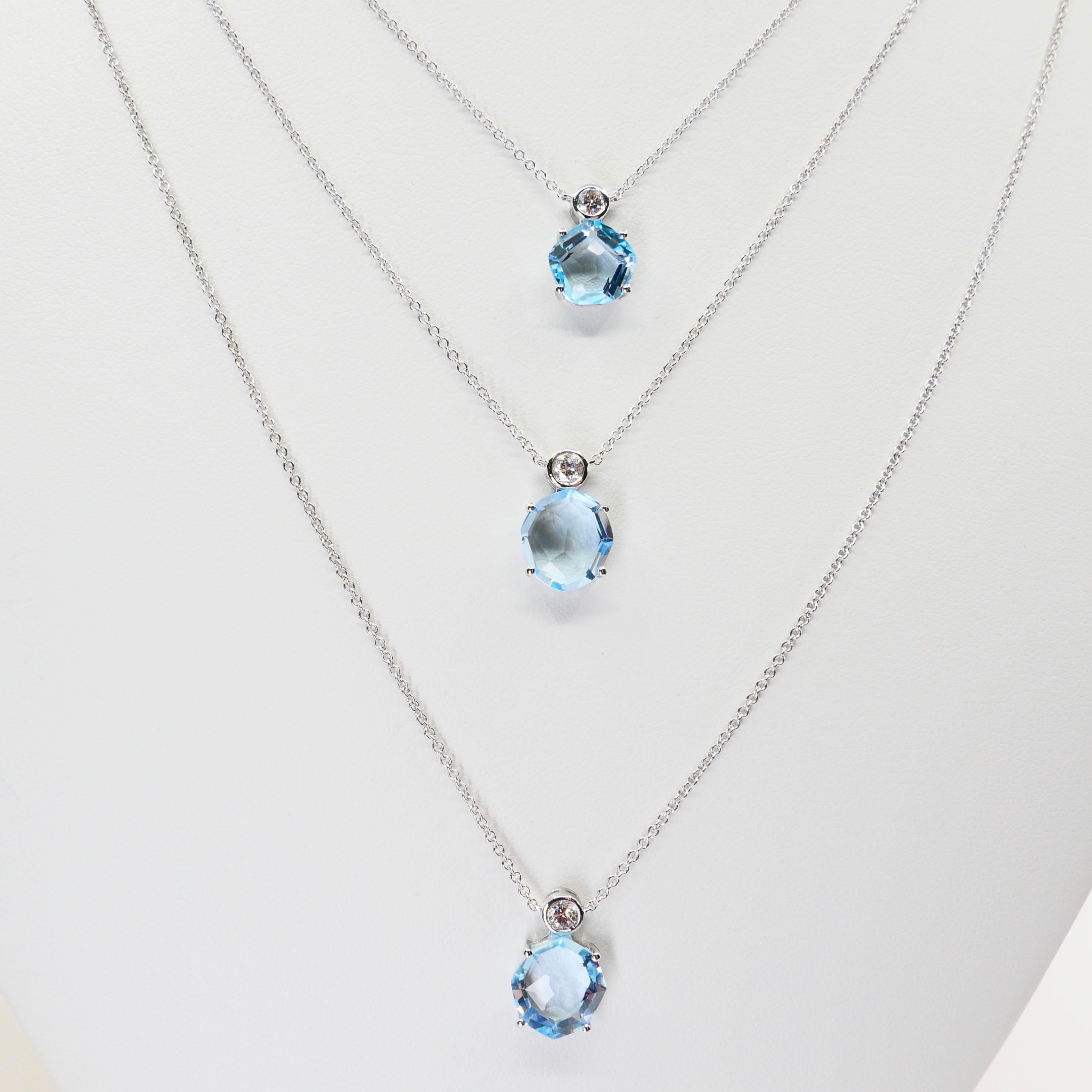 Collier goutte en or 18 carats, topaze bleue pâle et diamants superposés, bleu poudre en vente 2