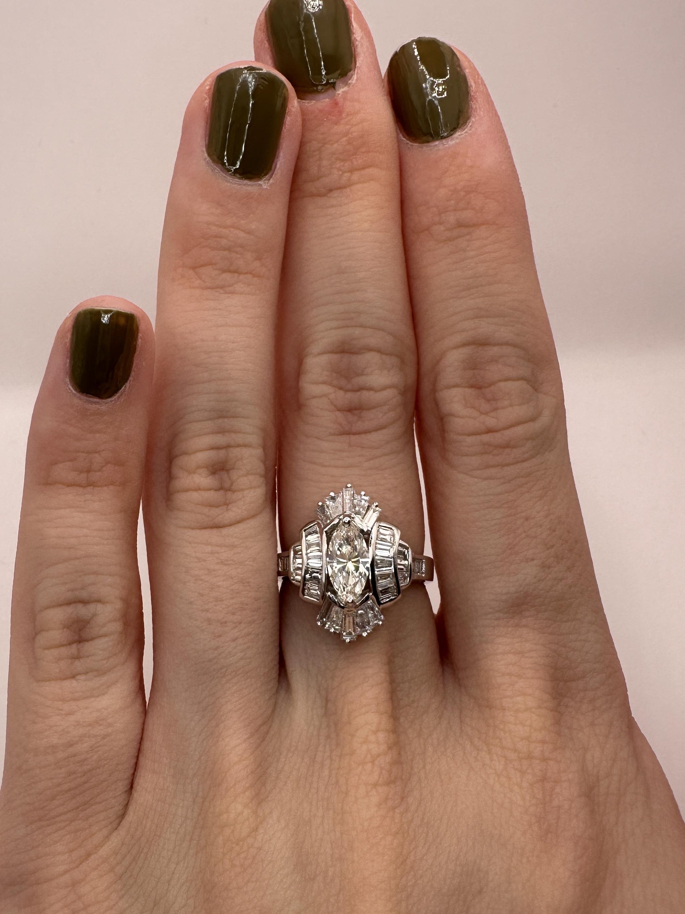18k Baguette and Marquise Cut Diamond Navette Ring For Sale 3