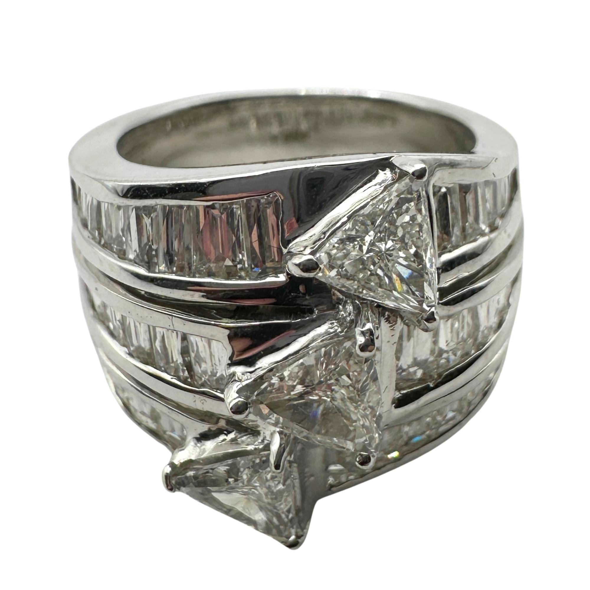 Baguette Cut 18k Baguette and Trillion Cut Diamond Wide Band Ring For Sale