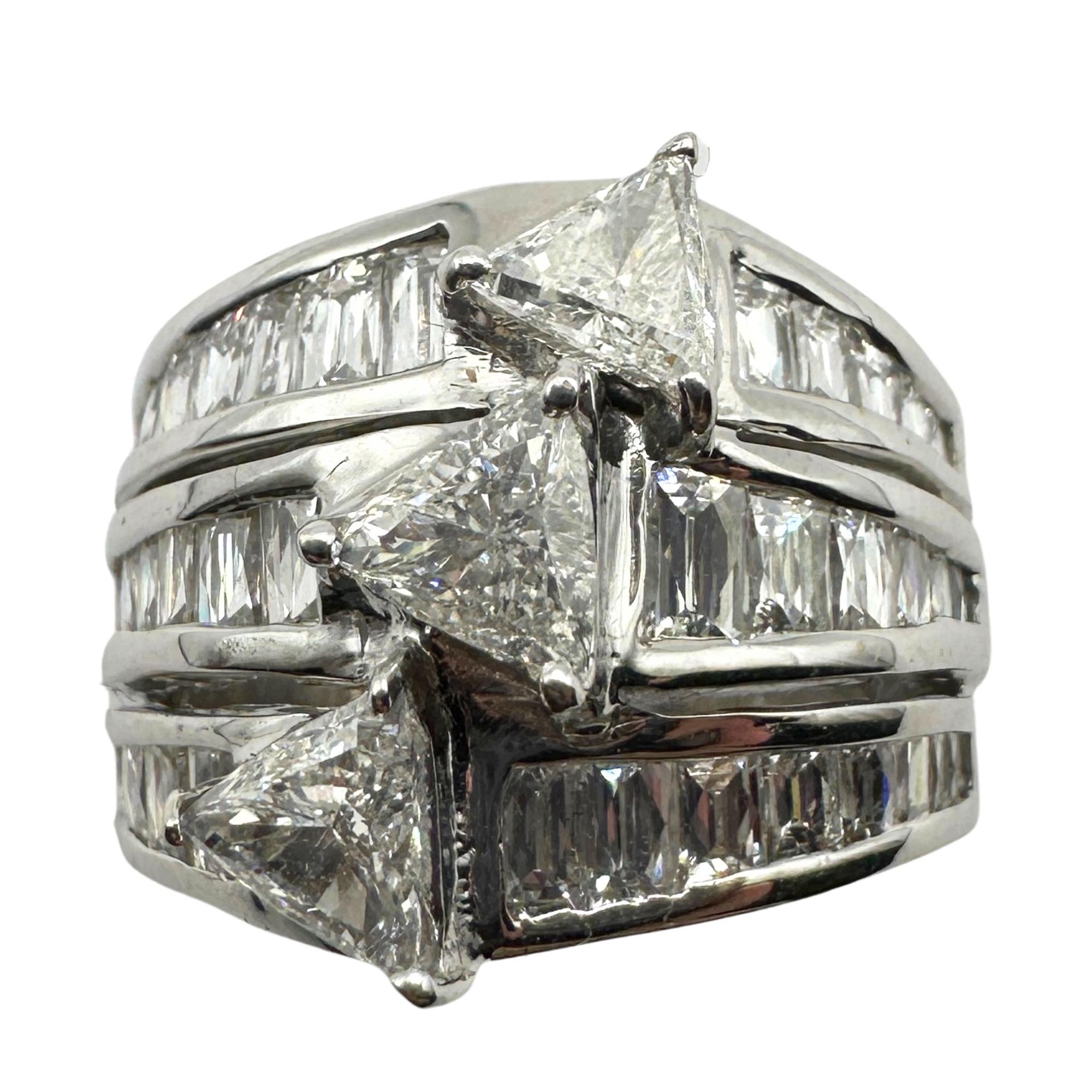 18k Baguette and Trillion Cut Diamond Wide Band Ring For Sale 3