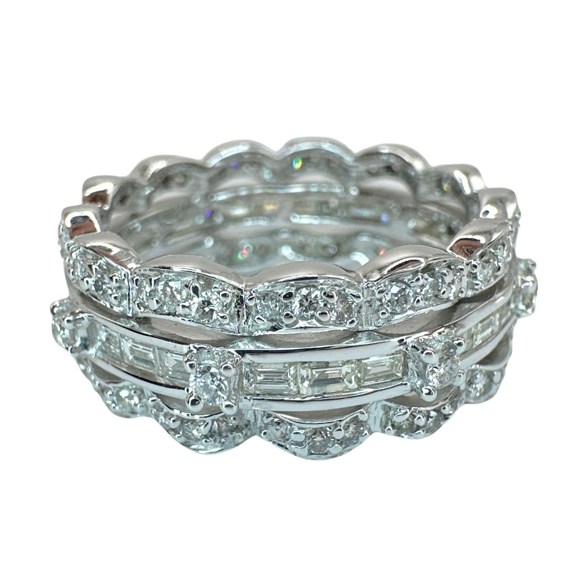18k Baguetteschliff Diamantband RIng im Zustand „Gut“ im Angebot in New York, NY