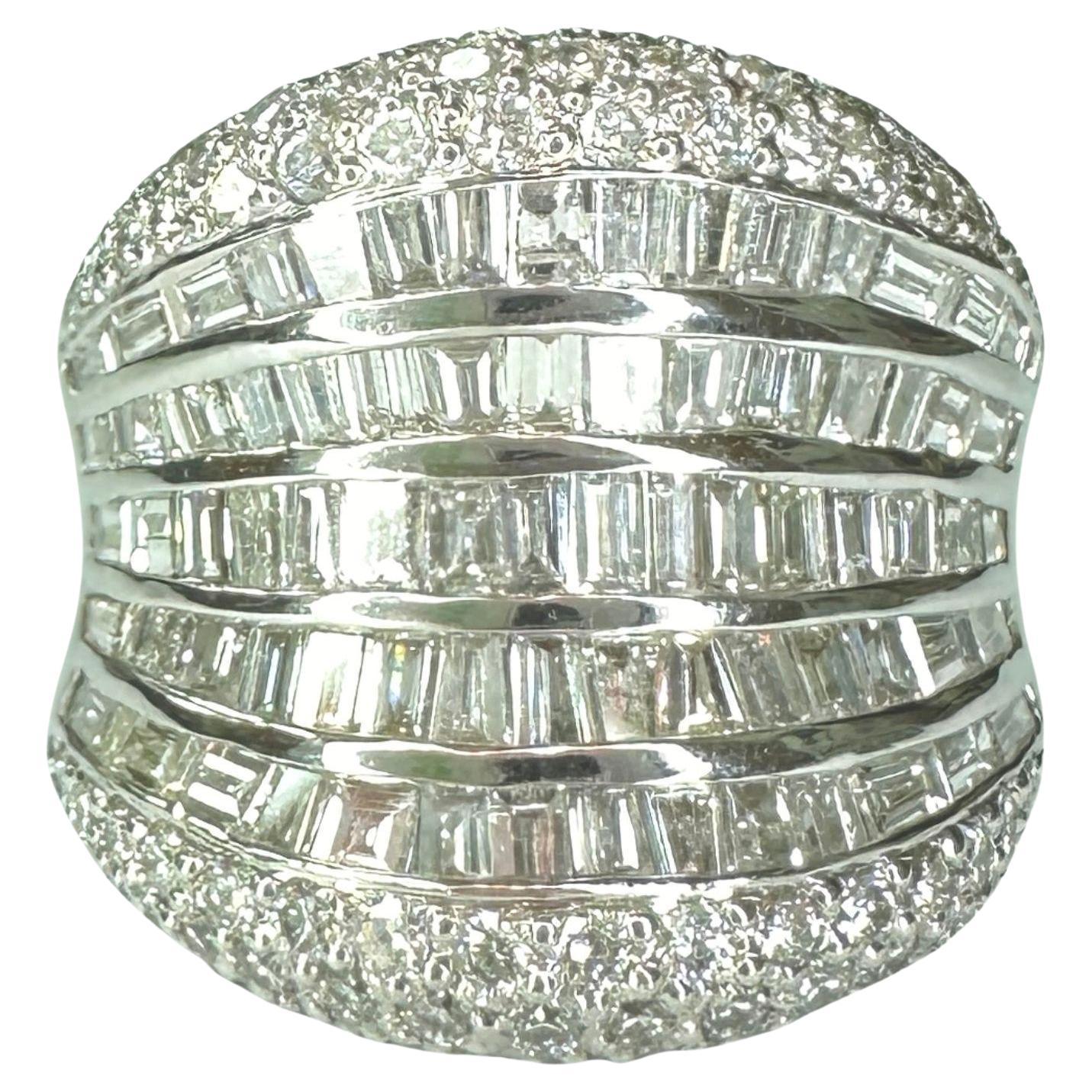18k Baguetteschliff Diamant Breite Band Ring im Angebot