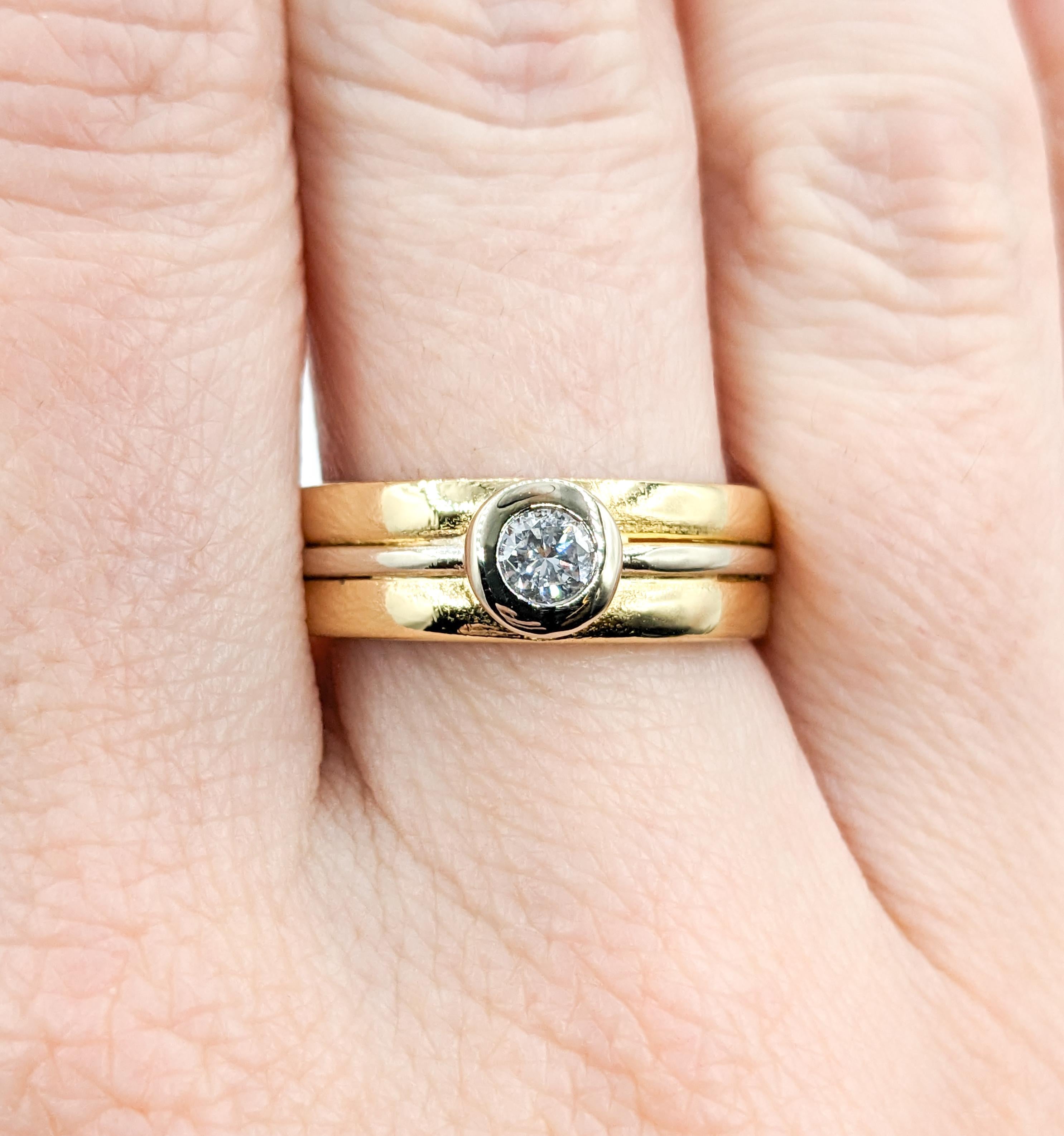 18k Lünette Set Diamant Band Ring im Zustand „Hervorragend“ in Bloomington, MN