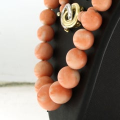 18k bicolor gold clasp with pink opal beads necklace - 62.9 grams 65 cm long