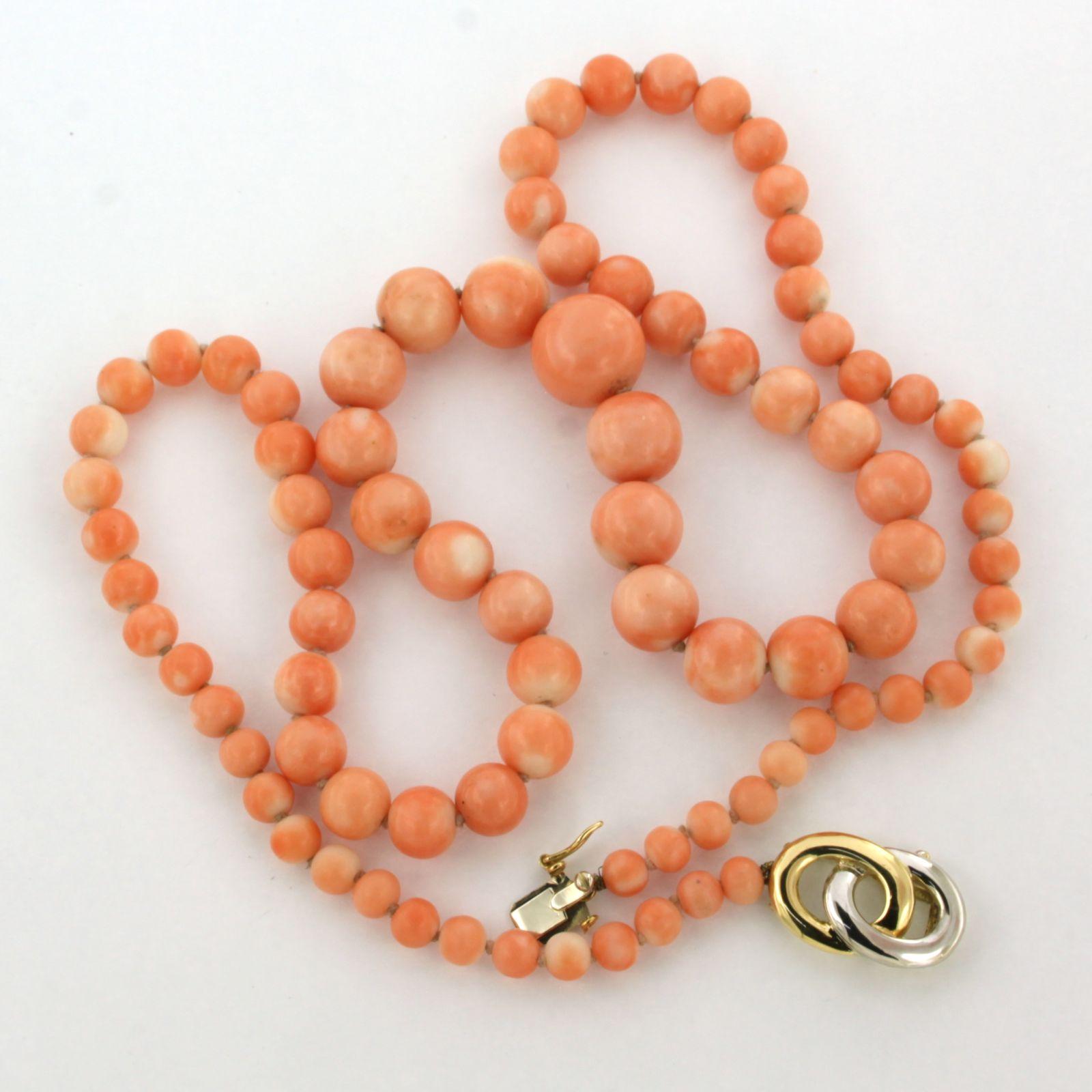 Bead 18k bicolor gold clasp with pink opal beads necklace - 62.9 grams 65 cm long For Sale