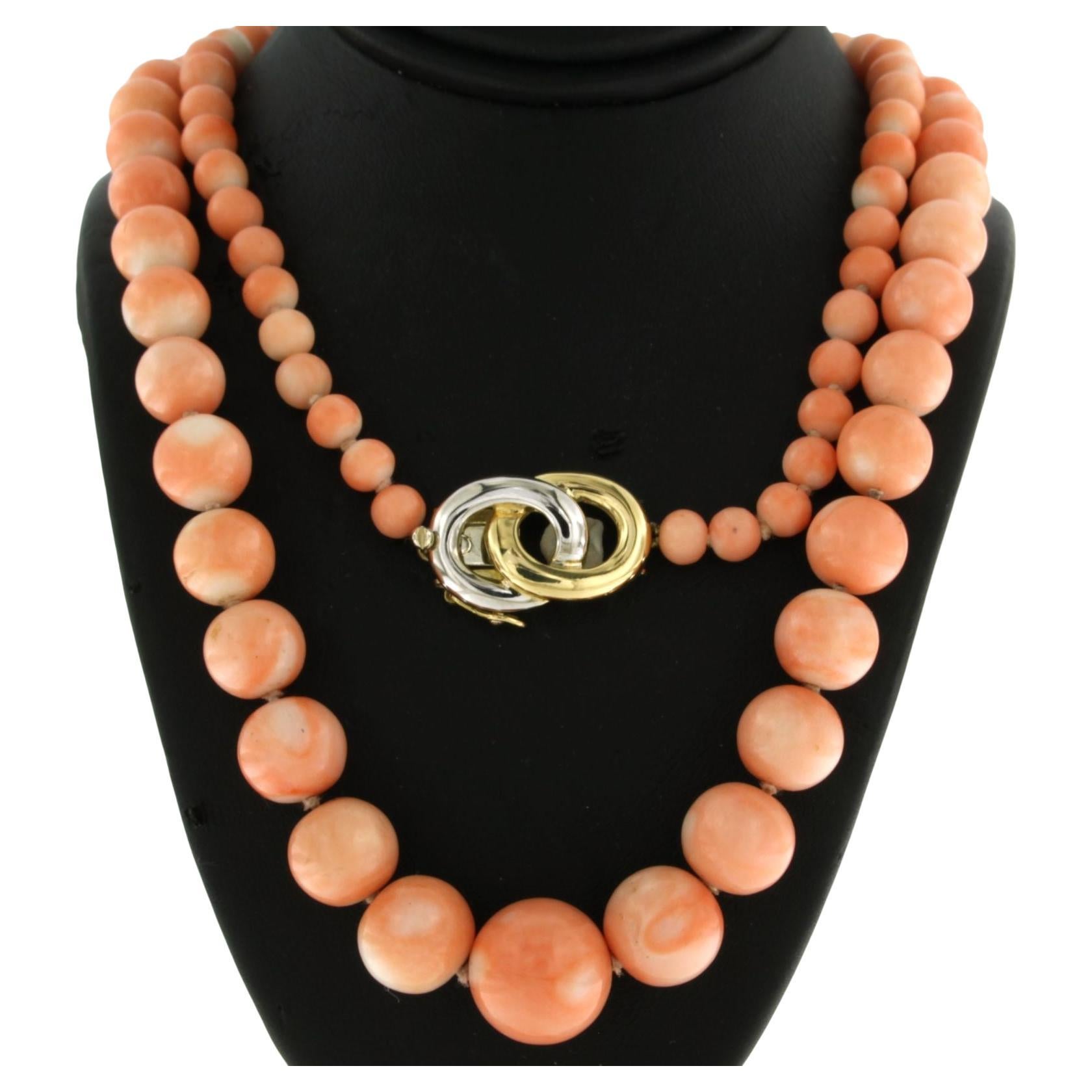 18k bicolor gold clasp with pink opal beads necklace - 62.9 grams 65 cm long For Sale