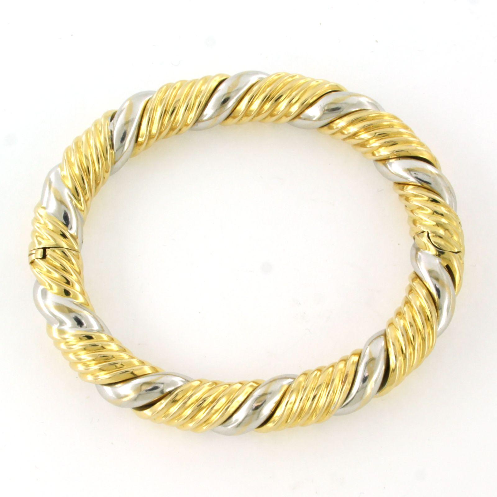 Donna Bracciale in oro 18k bicolore - 61,3 grammi - dimensioni interne 5,8 cm x 5,0 cm in vendita