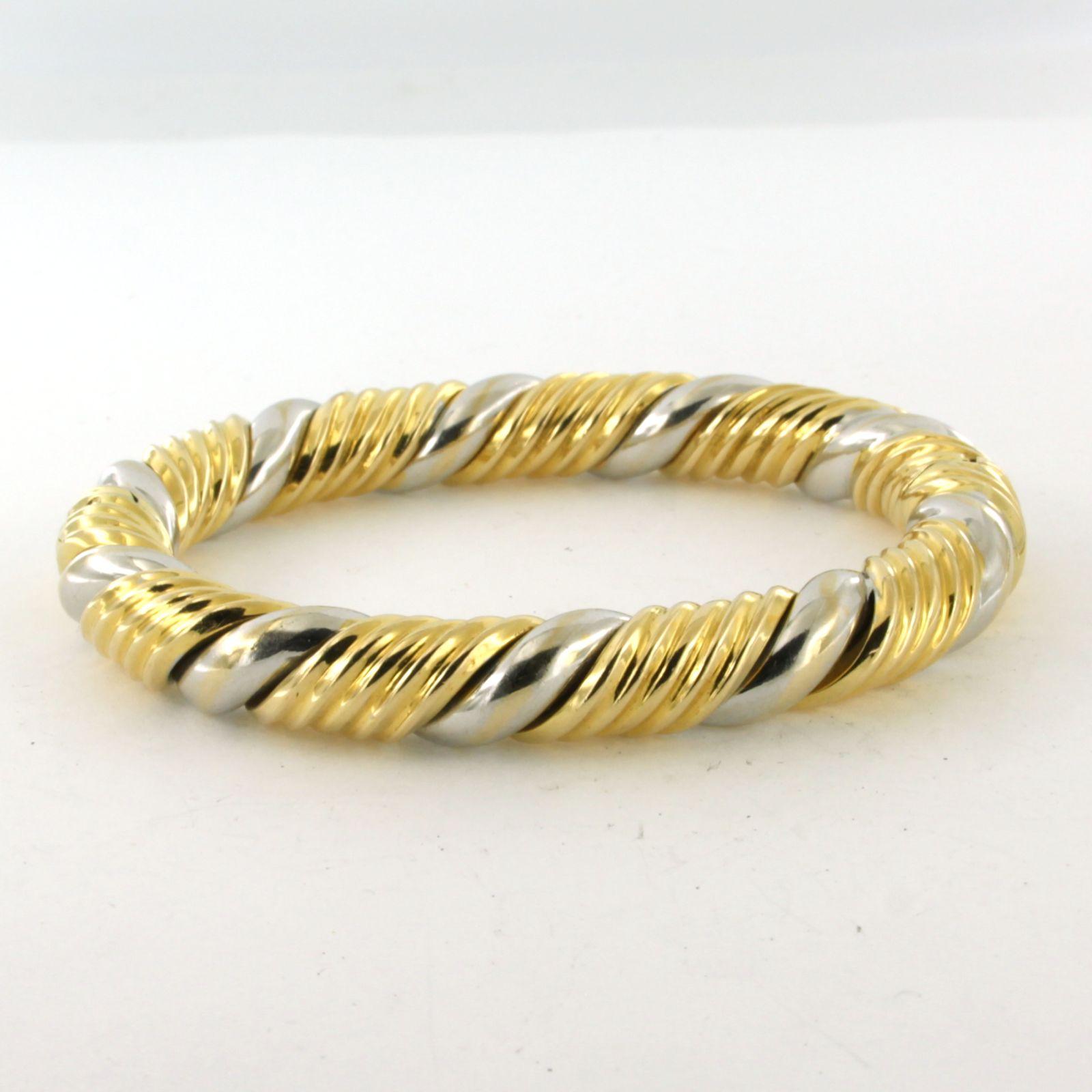 Bracciale in oro 18k bicolore - 61,3 grammi - dimensioni interne 5,8 cm x 5,0 cm in vendita 2