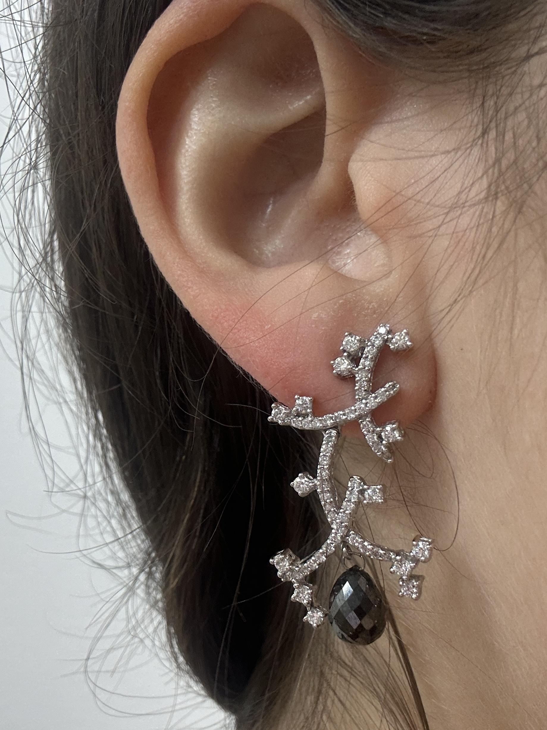 Women's 18k Black and White Diamond Earrings For Sale